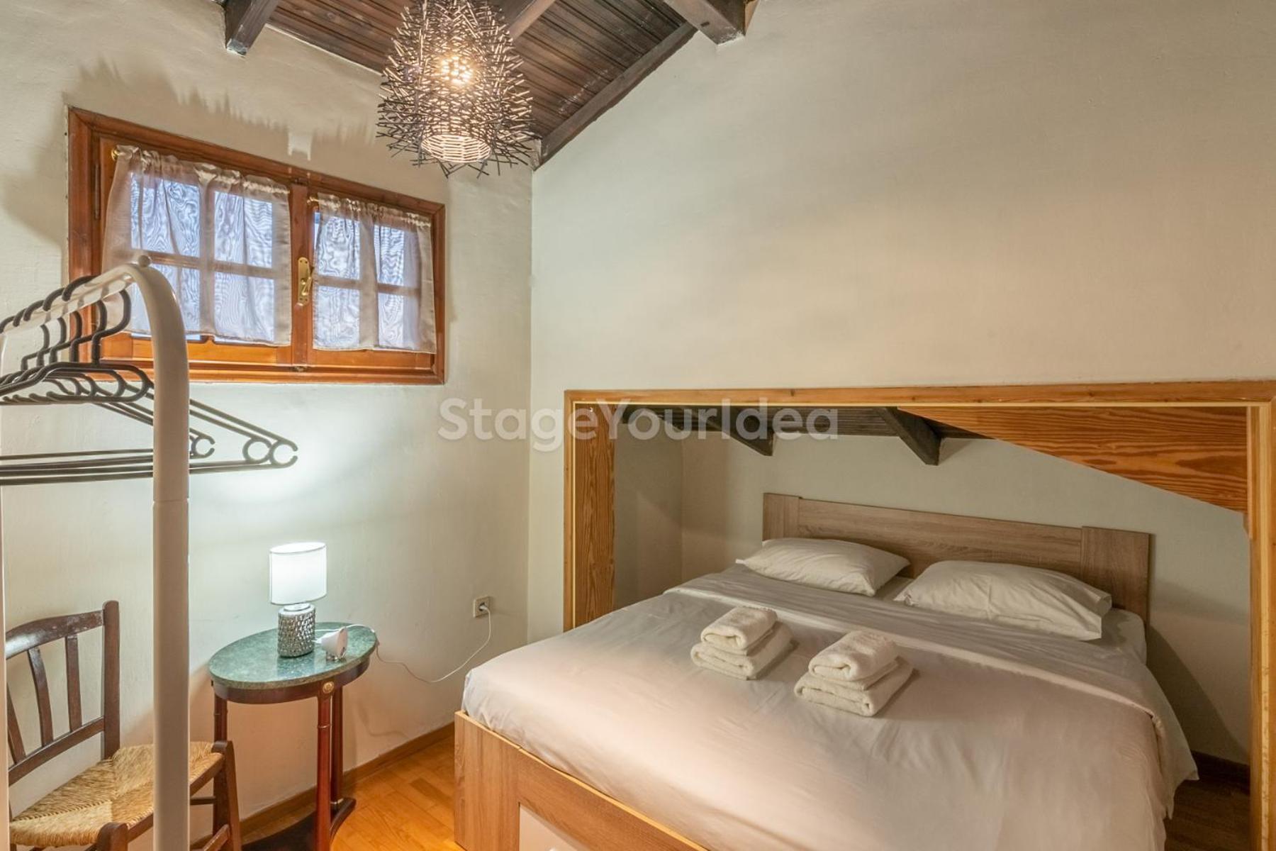 τraditional Fully Detached On A Luxurious Hillock Of With Its Own Garden Also For Family & Wedding Gatherings For 10 To 25 People Only 15 Minutes From Airport Villa Selanik