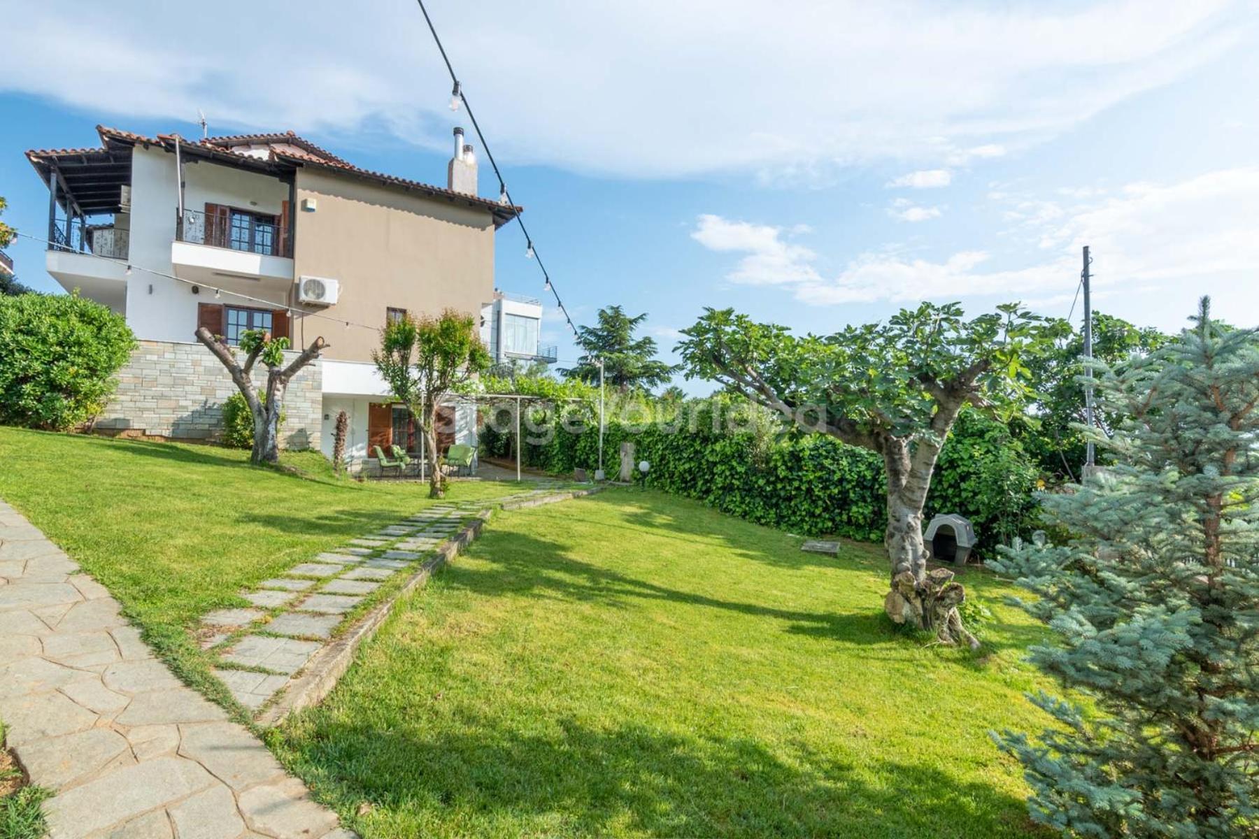 τraditional Fully Detached On A Luxurious Hillock Of With Its Own Garden Also For Family & Wedding Gatherings For 10 To 25 People Only 15 Minutes From Airport * Selanik