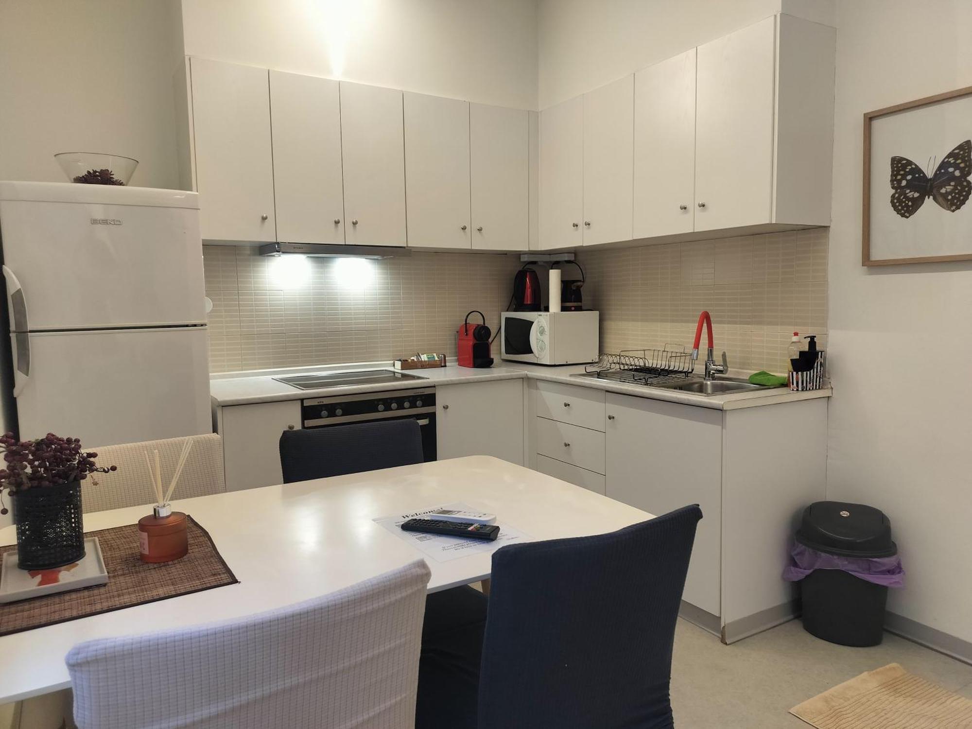 Apollonas: Luxury In Ladadika, *