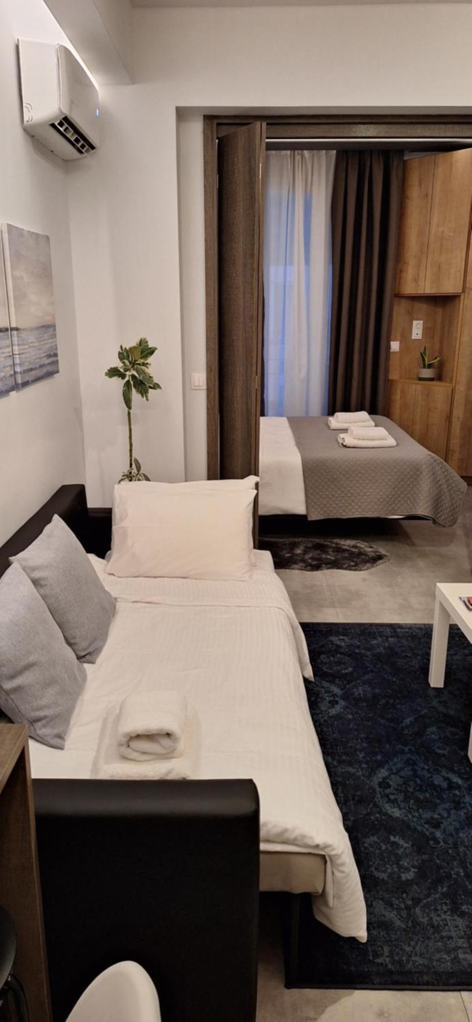 Domus With Wonderful Balcony Apartment