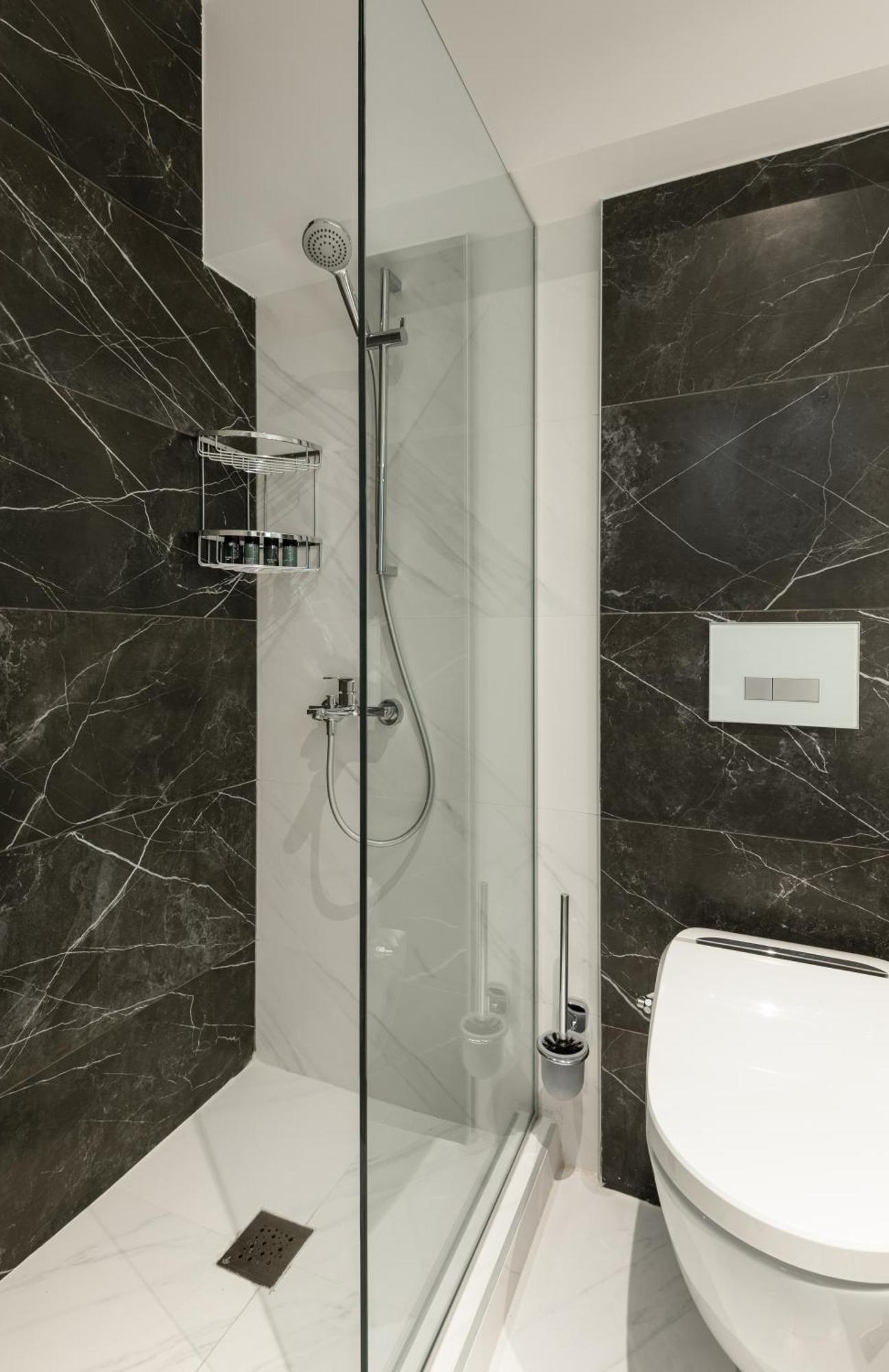 Square Elegant