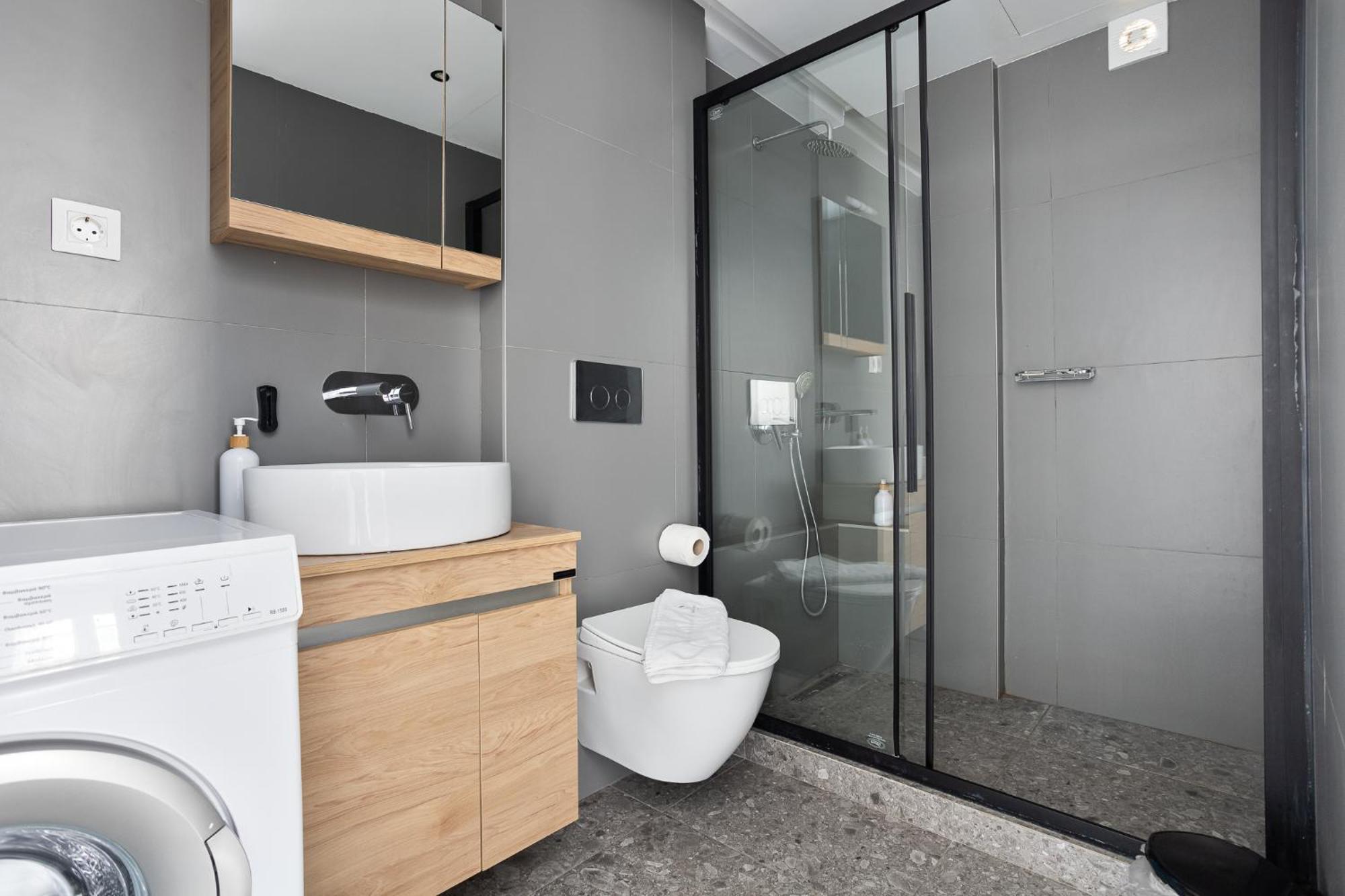 2 Apartment *