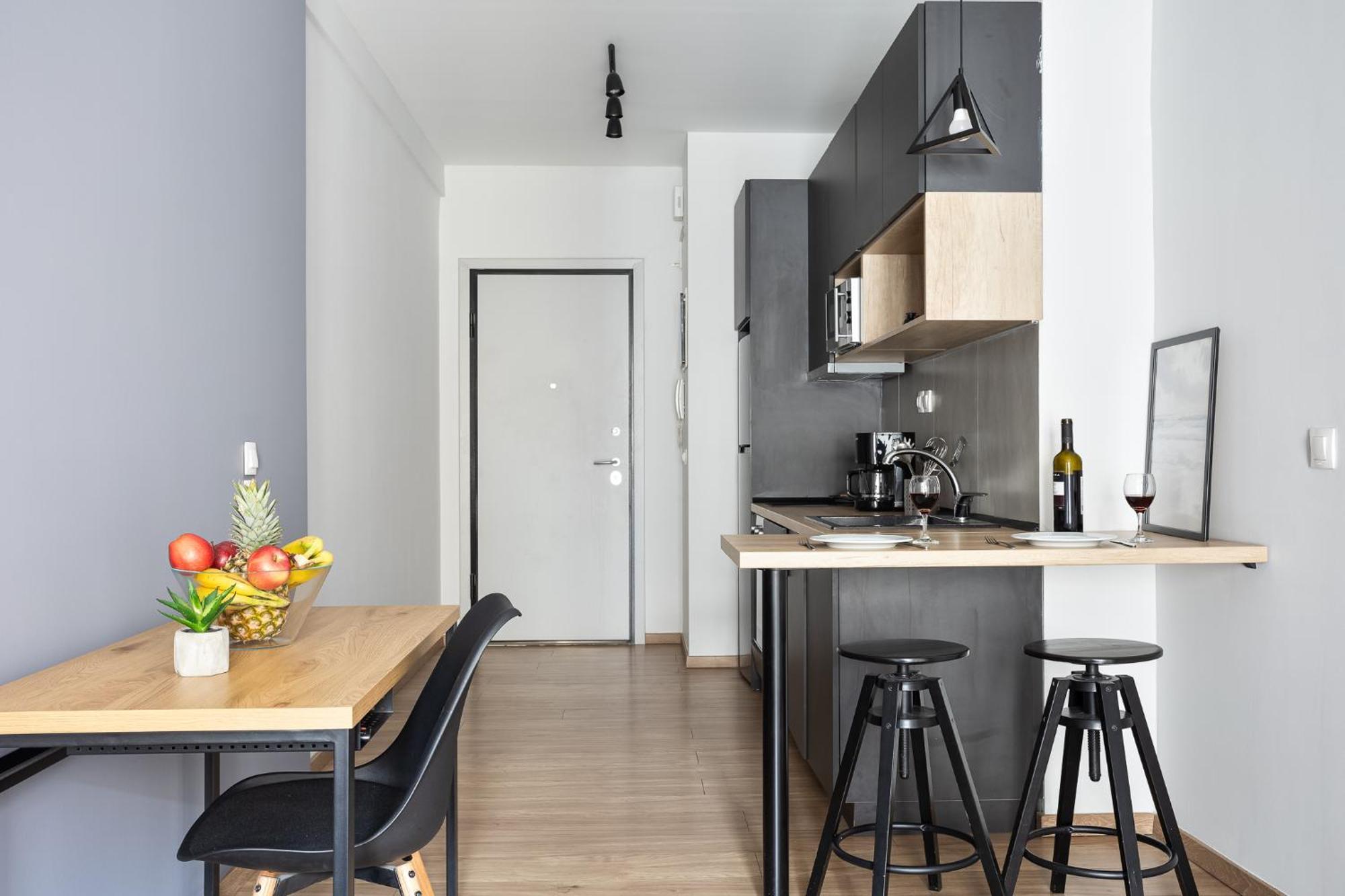 Apartment 2 *