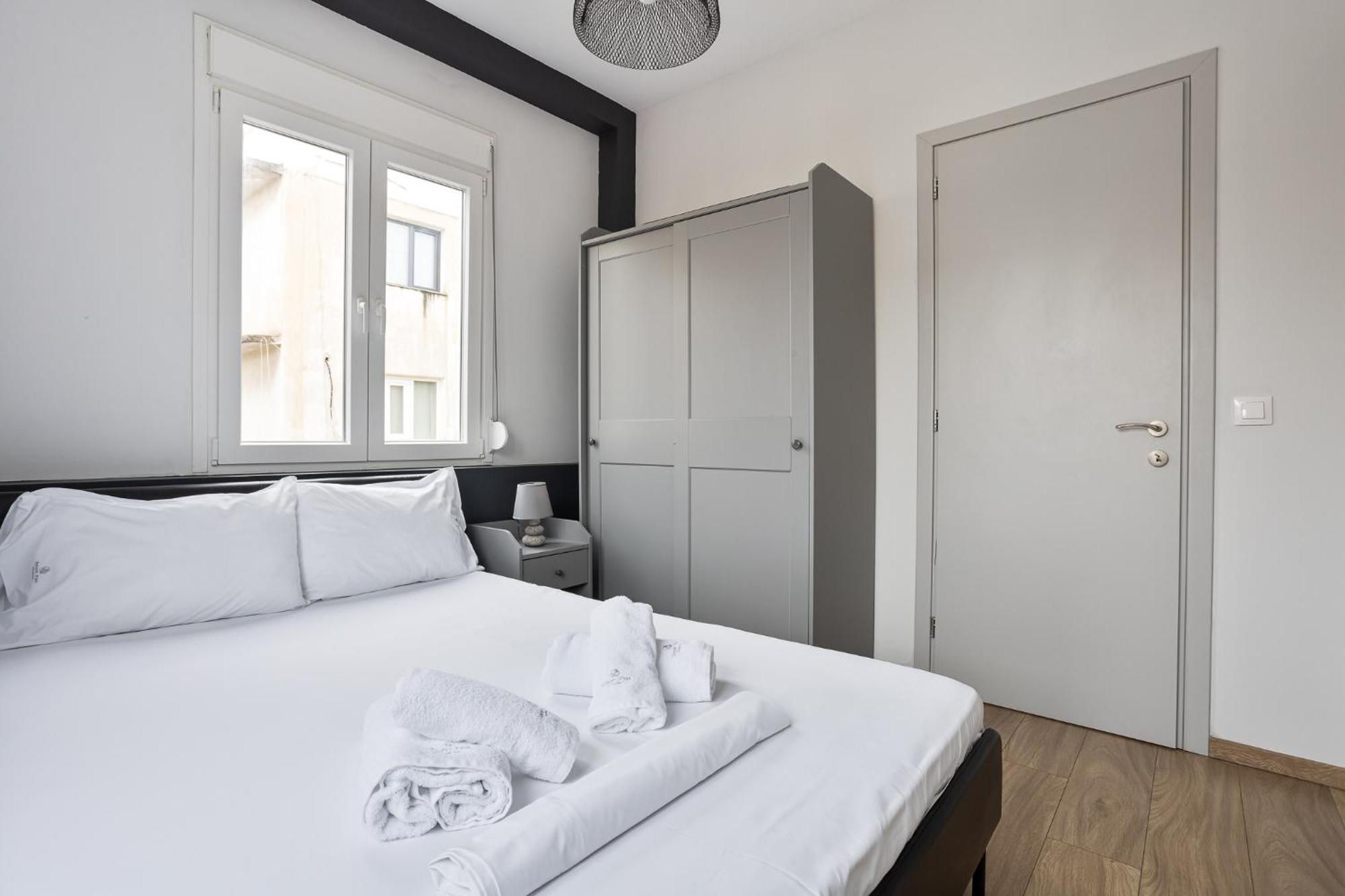 2 * Thessaloniki