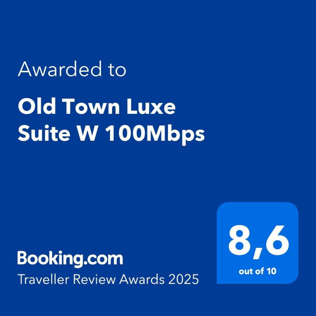 Old Town Luxe W 100mbps Apartment