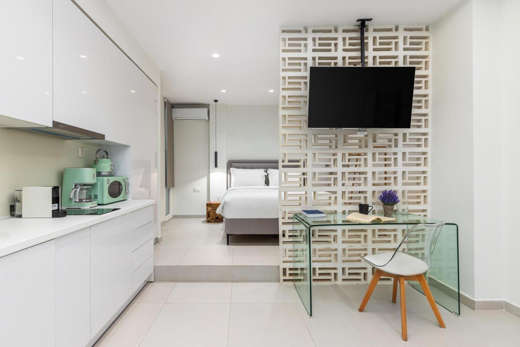 Blanc By Nest Daire