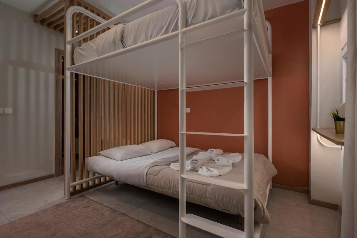 Vibe Center Family Flat 4 *