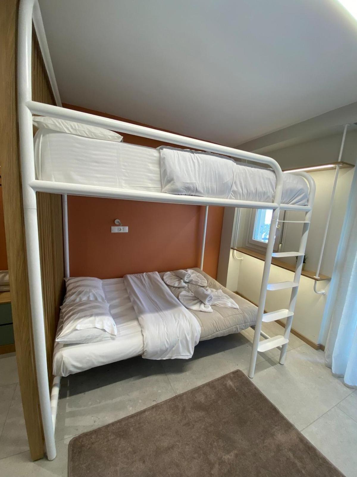 Vibe Center Family Flat 4 *