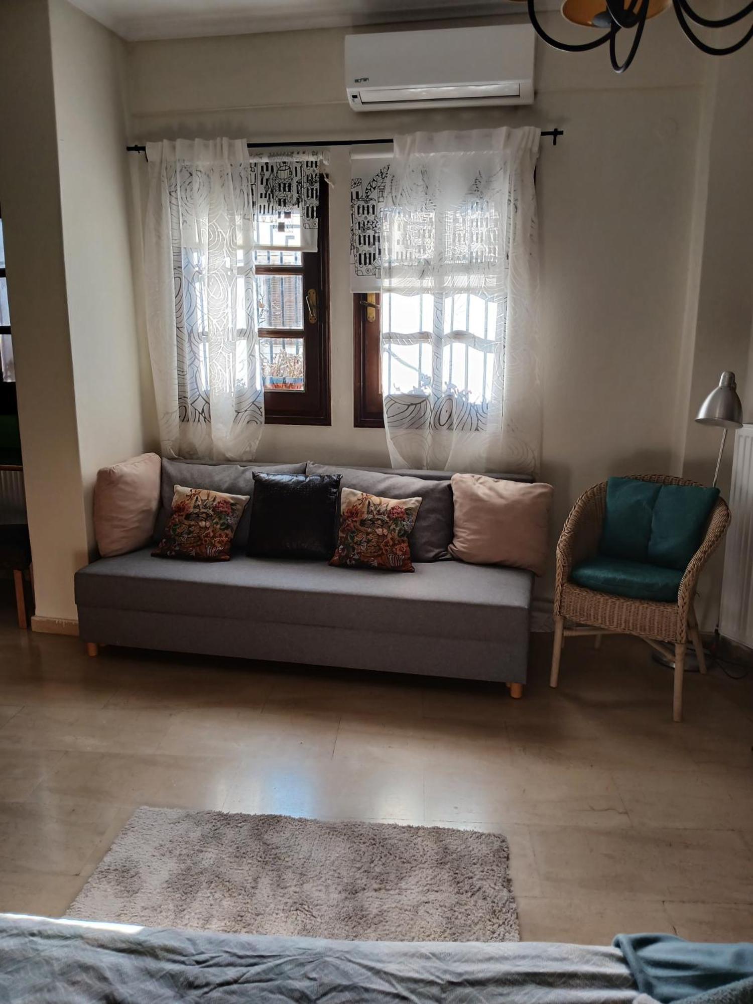 Athina Apartment *