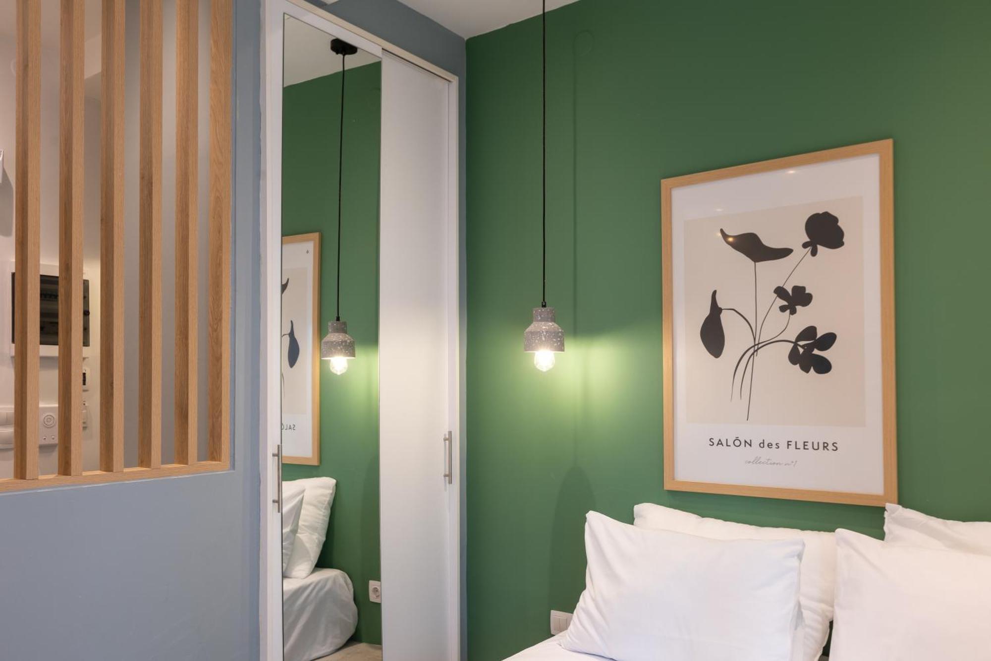 Homevision - Ladadika Insite *