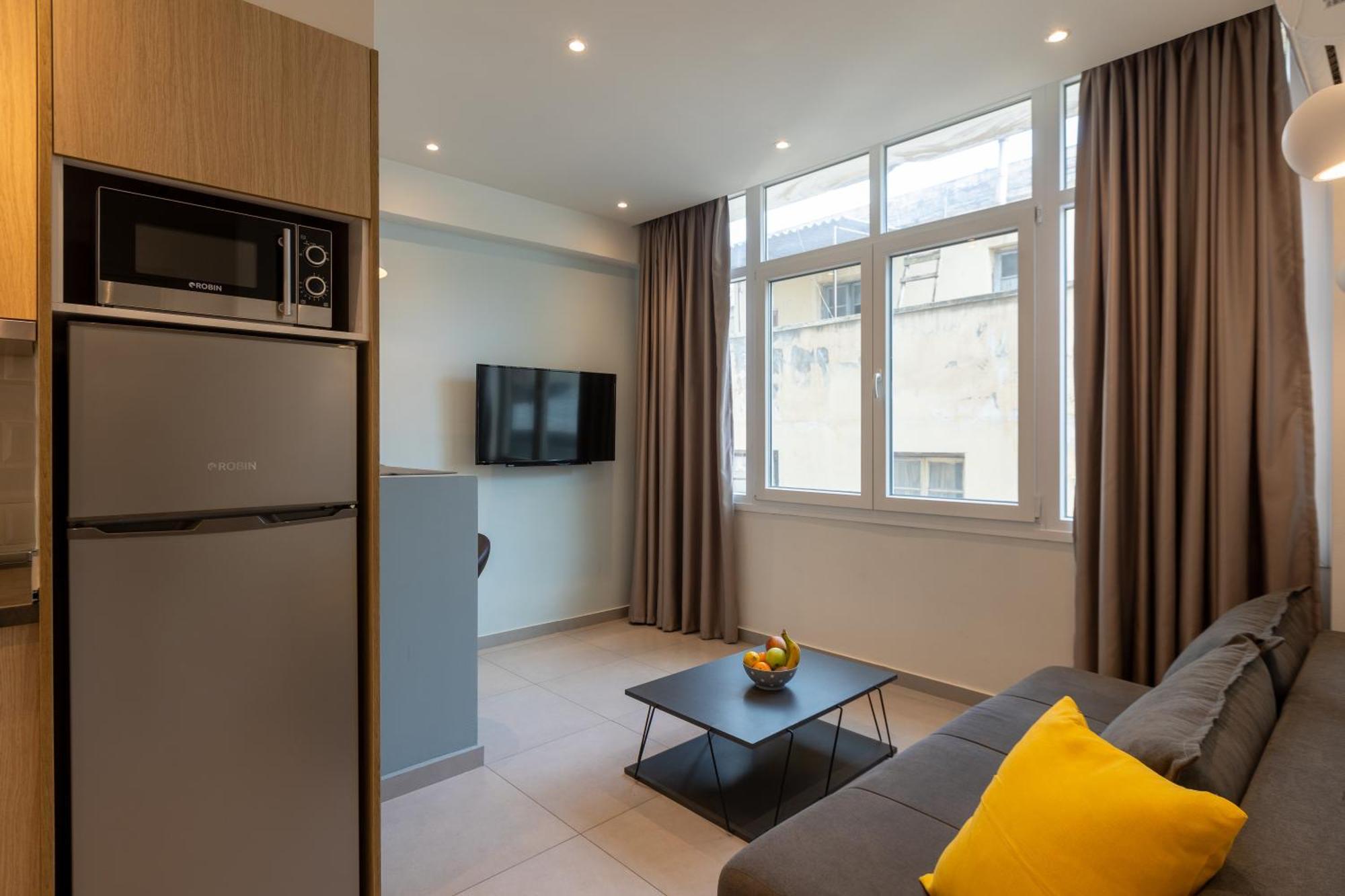 Homevision - Ladadika Insite *