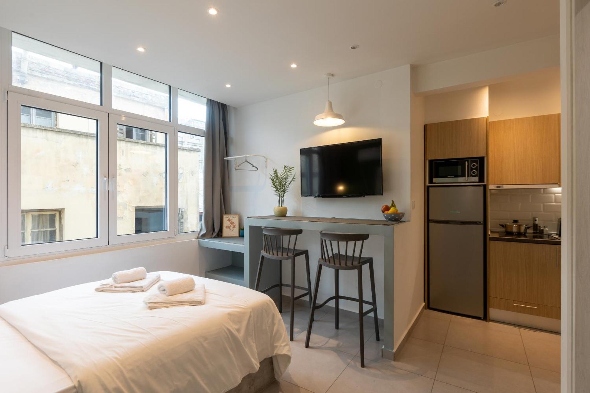 Homevision - Ladadika Insite Apartment