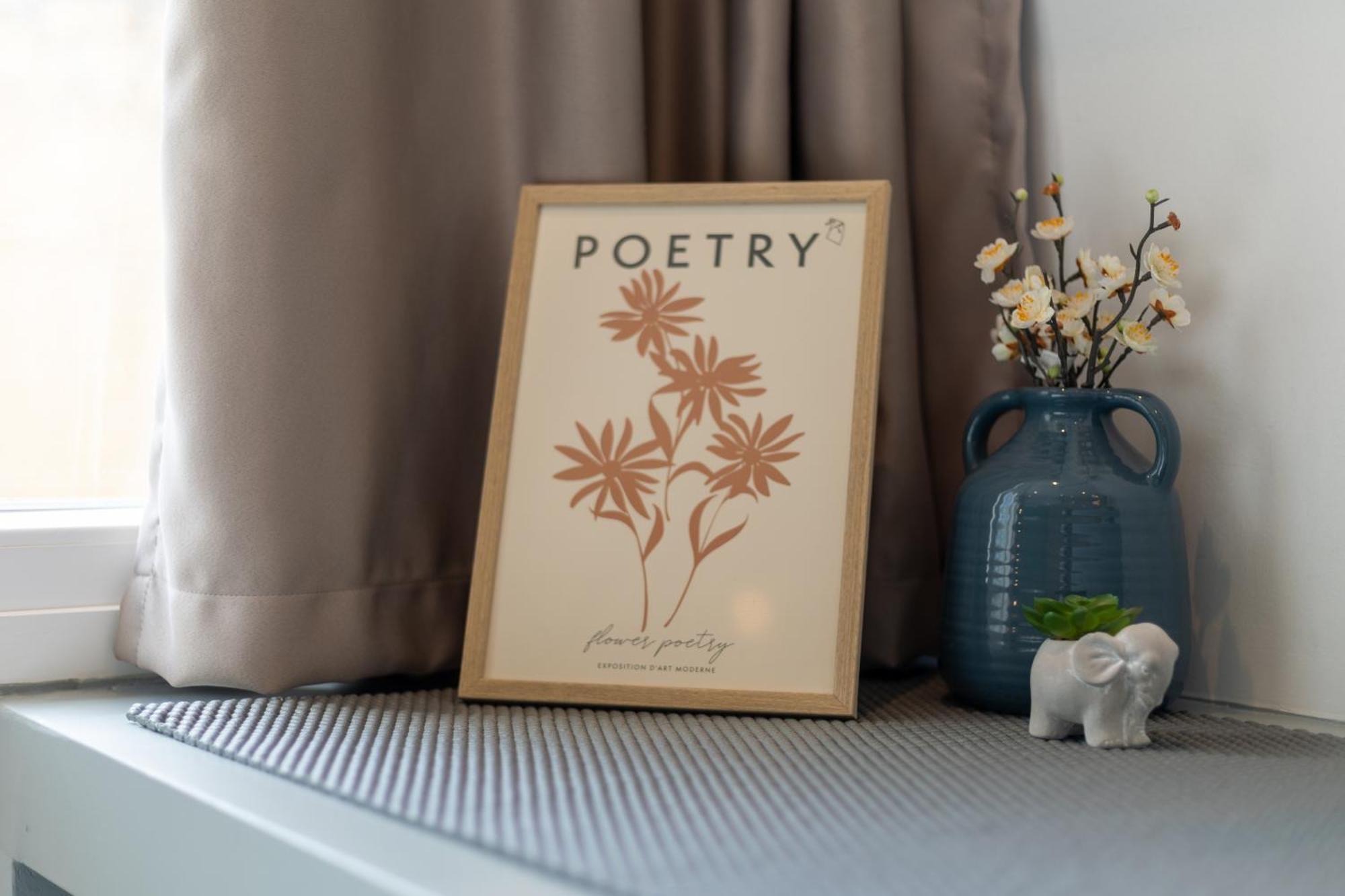 Apartment Homevision - Ladadika Insite