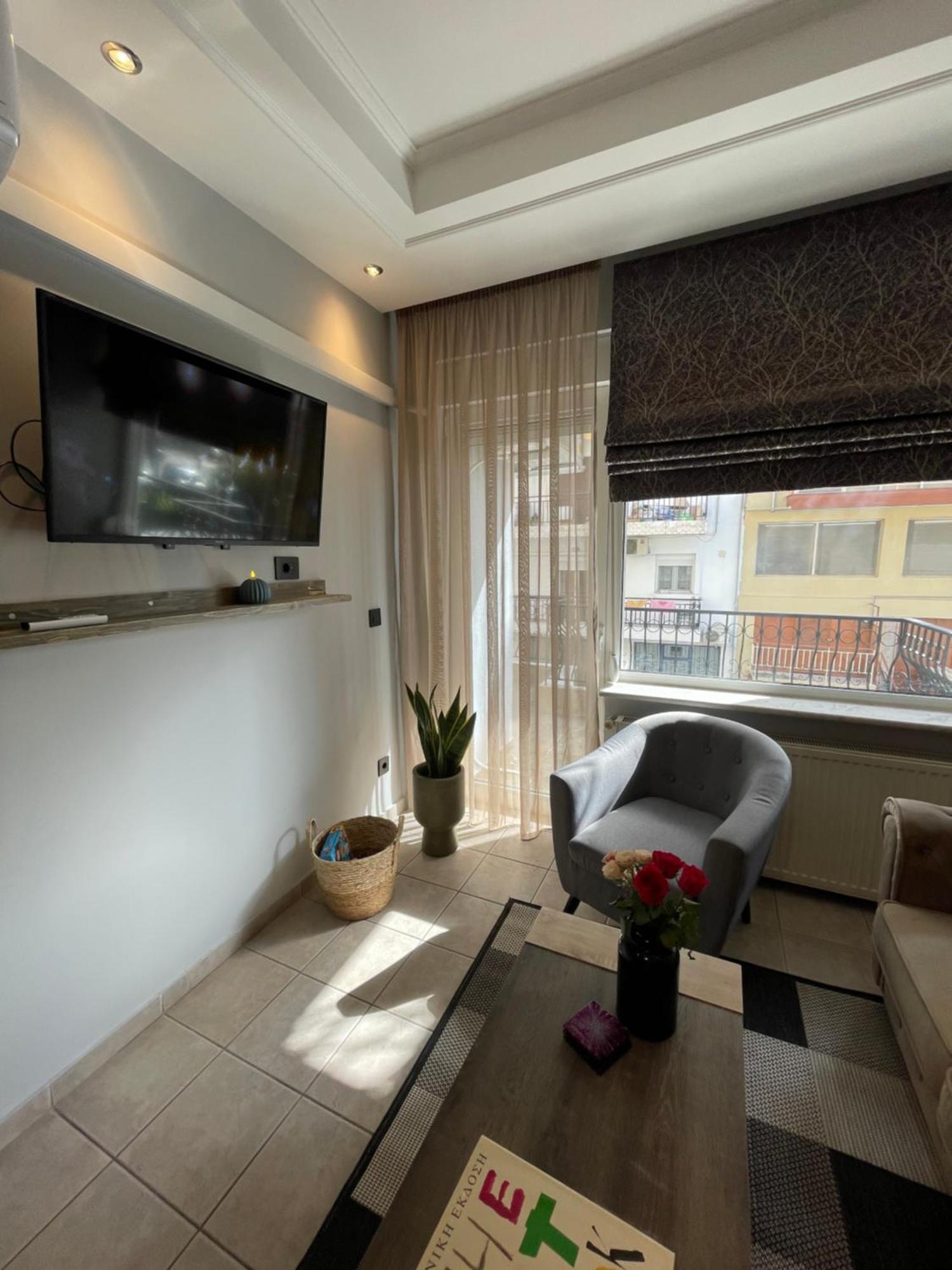 Business Flat Stavroupoli Apartamento