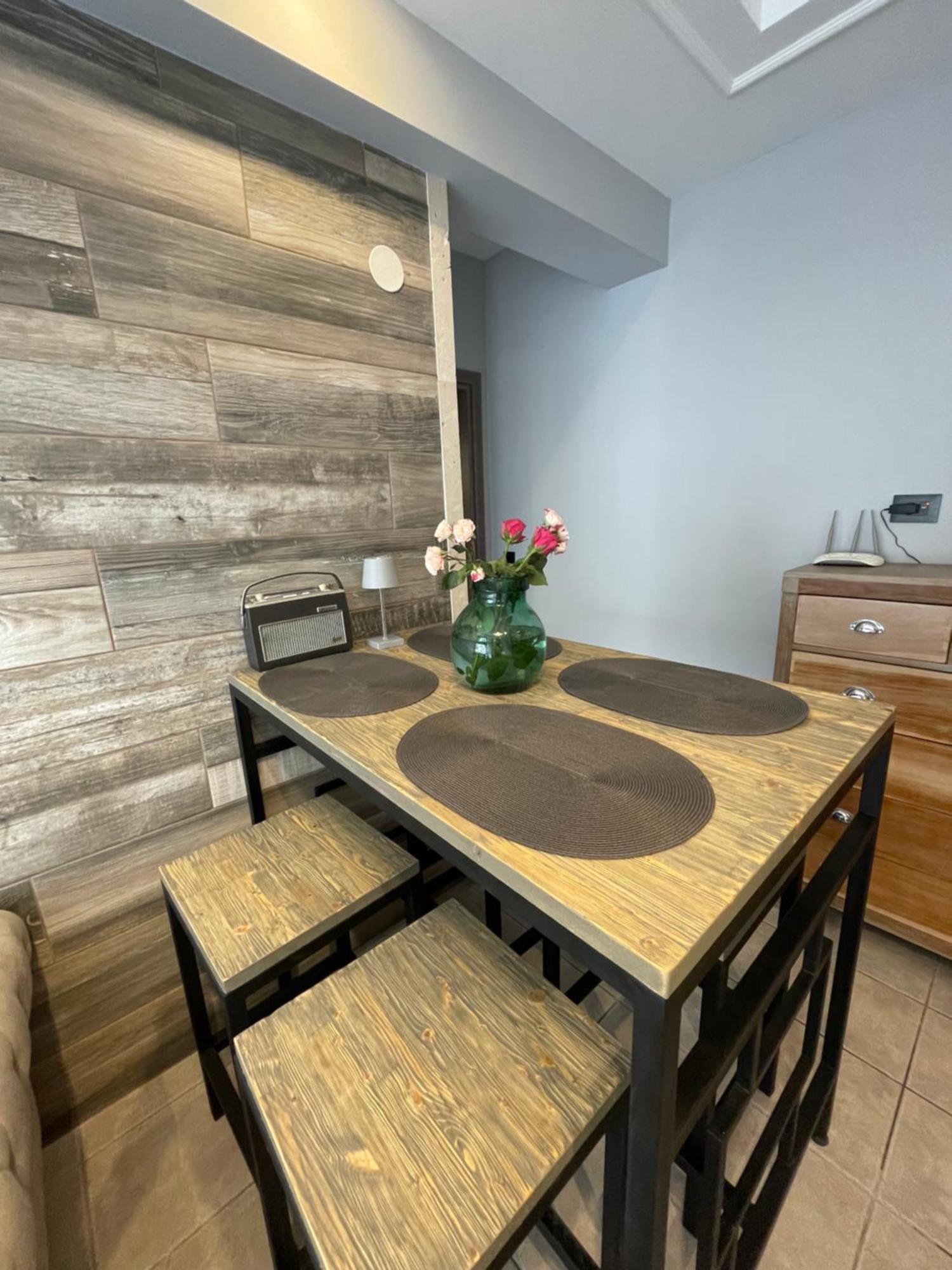 Business Flat Stavroupoli Apartamento