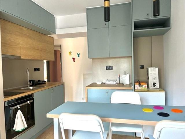 Minimalistic Elegance Apartment Thessaloniki