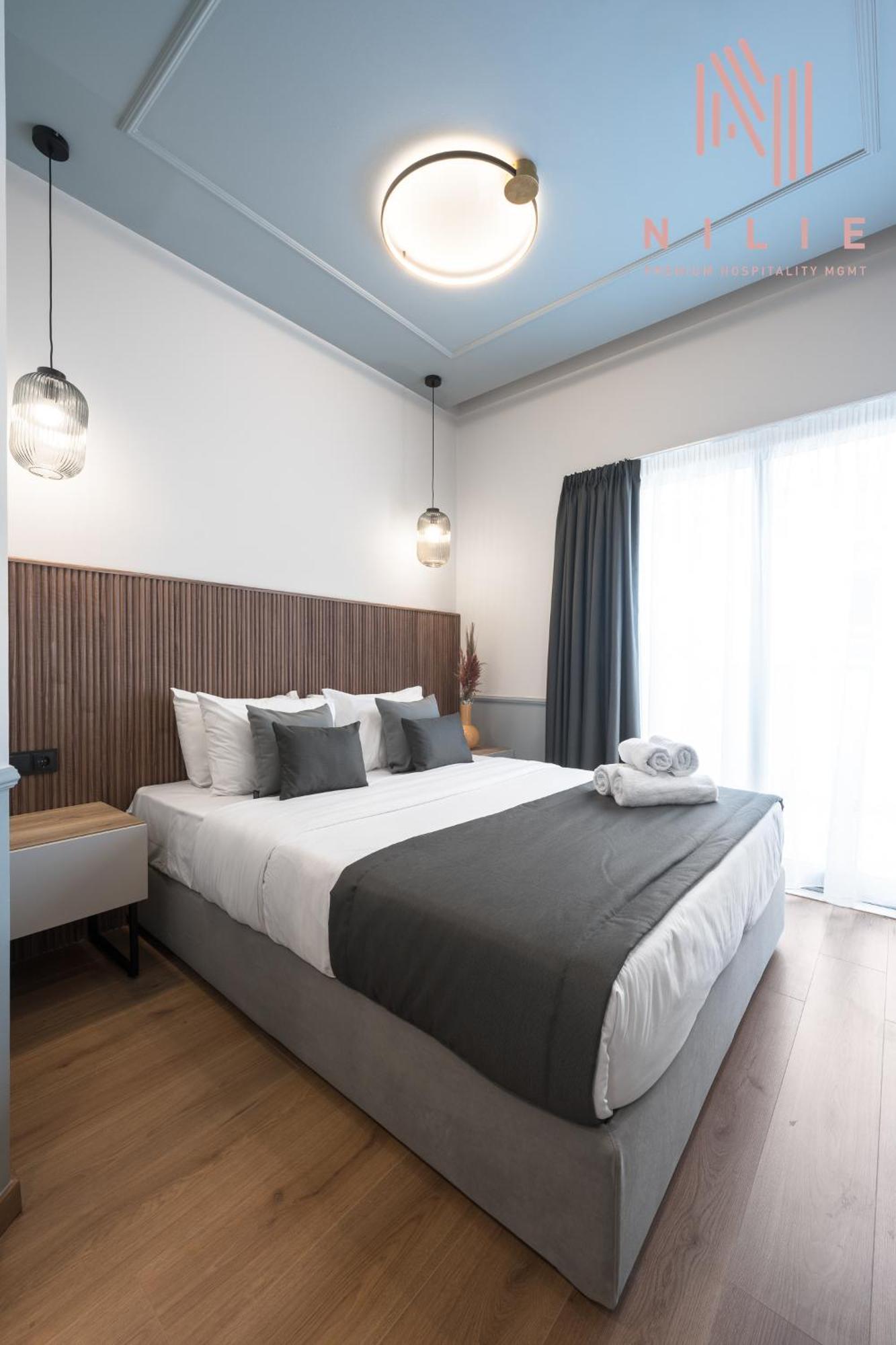 Ester Suites, Nilie Hospitality Mgmt Khách sạn hẻo lánh