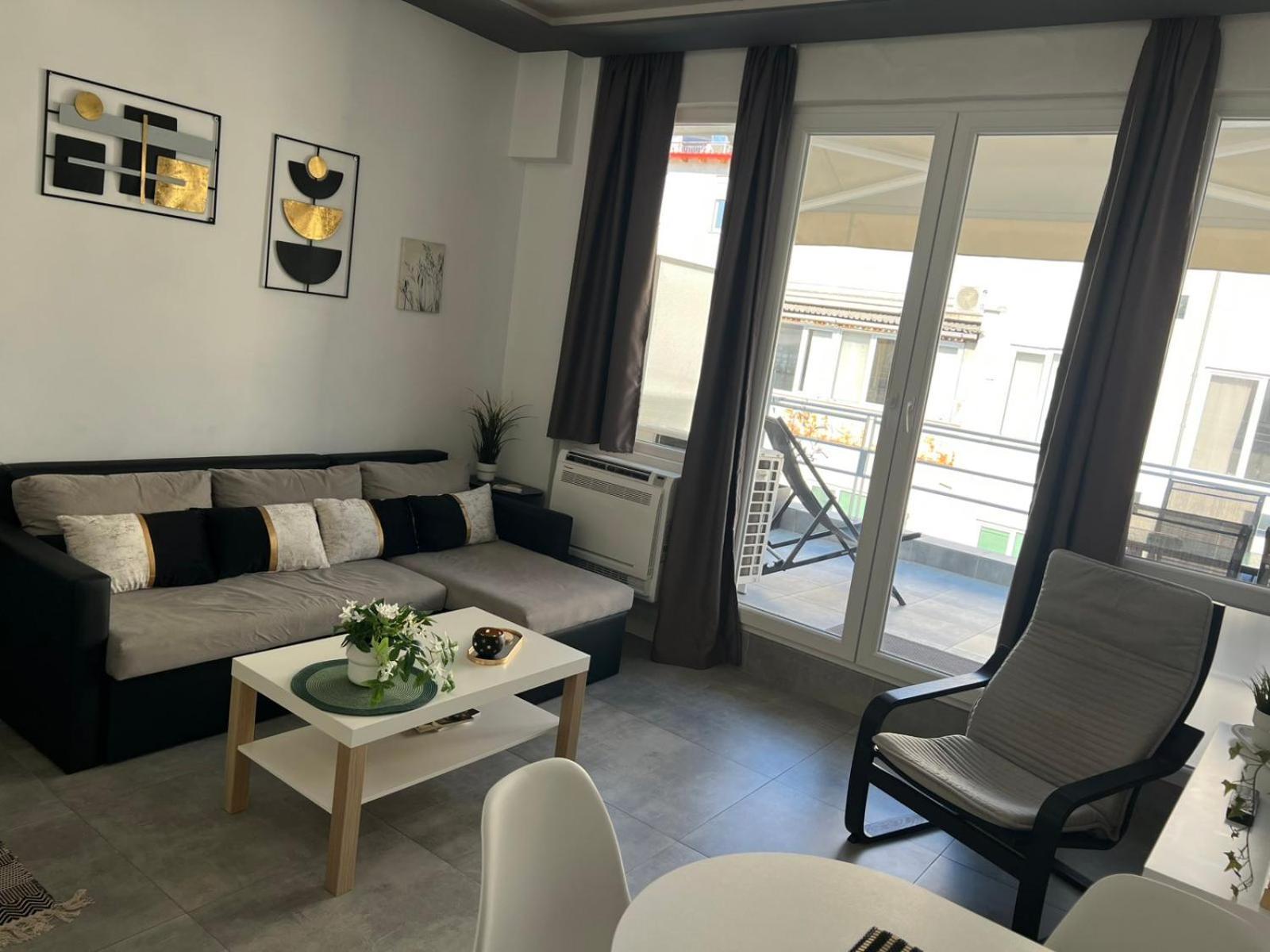 My Myth Veranda Apartment *