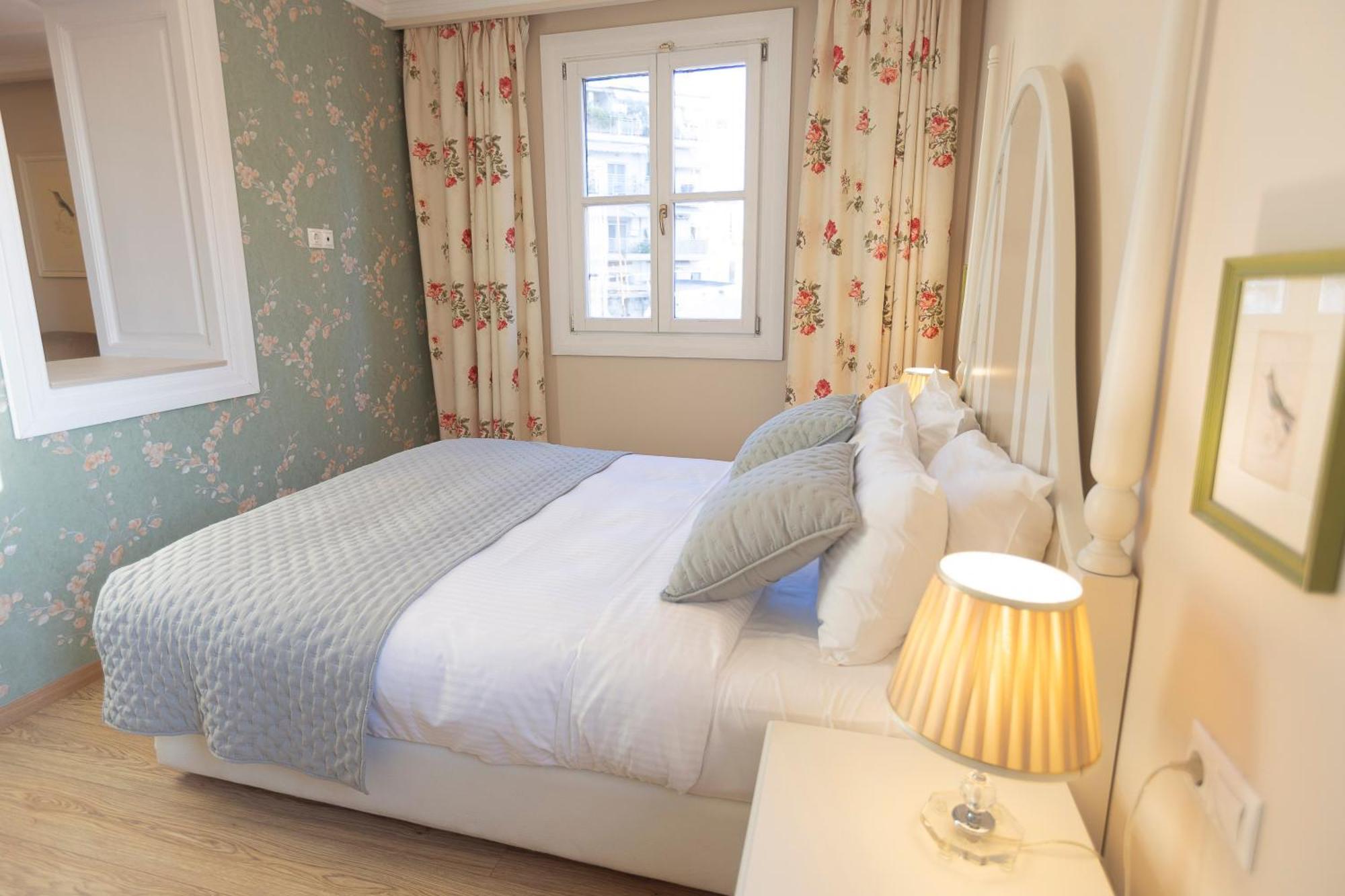 Gatto Perso Luxury Apartment