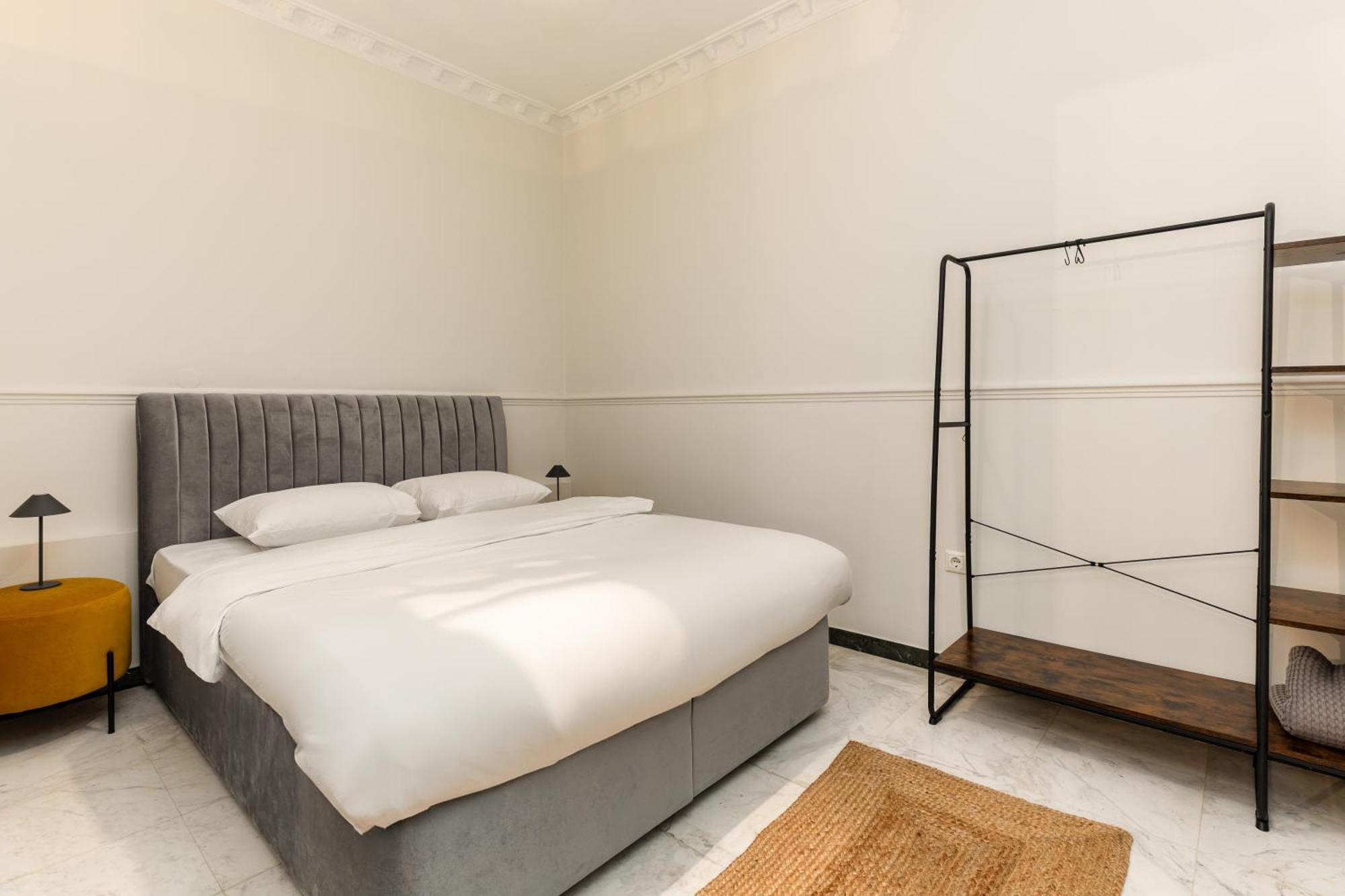 Coco By Halu! : Neoclassical With Balcony Apartment Thessaloniki