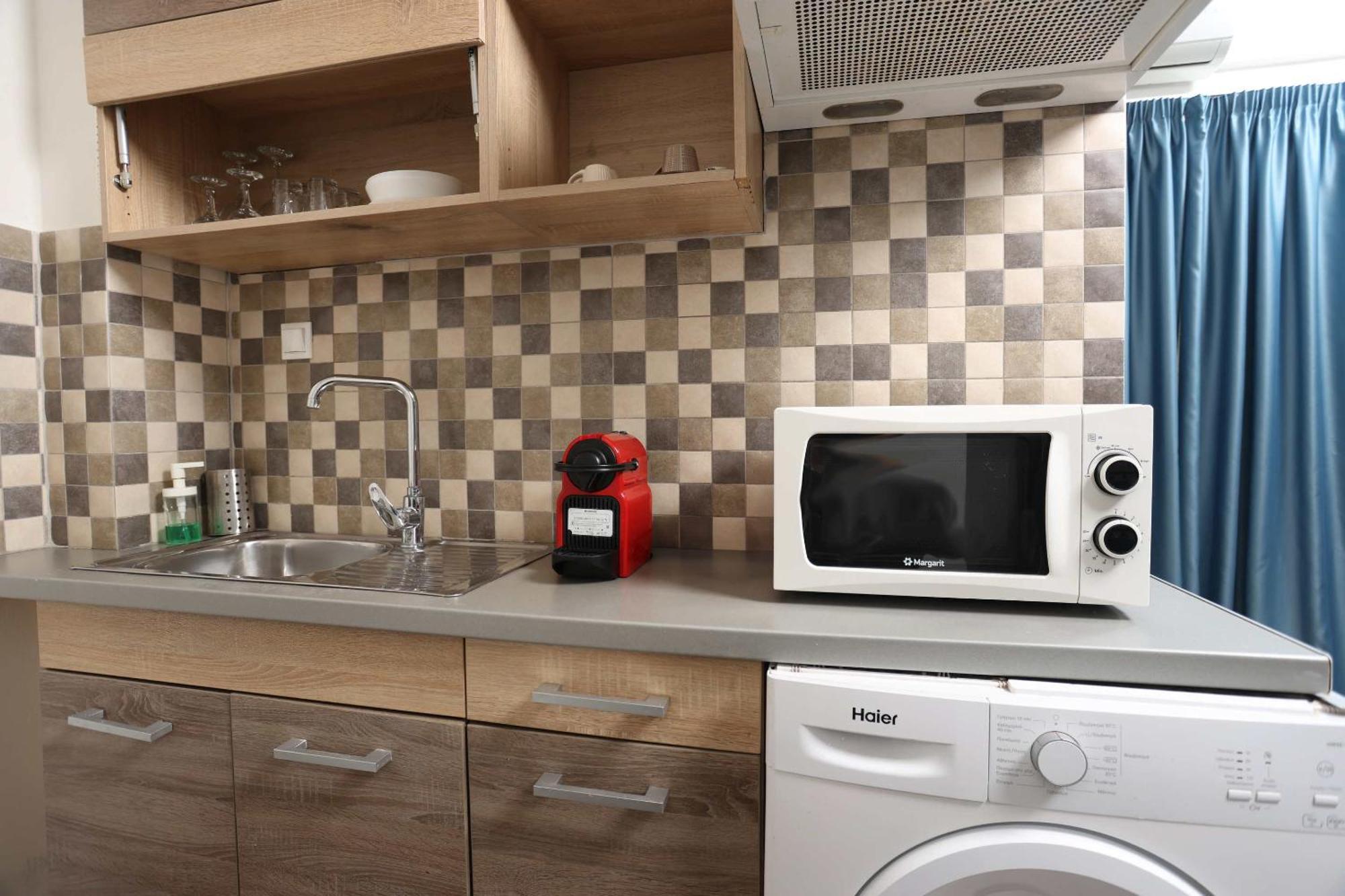 Downtown Seaside Apartment