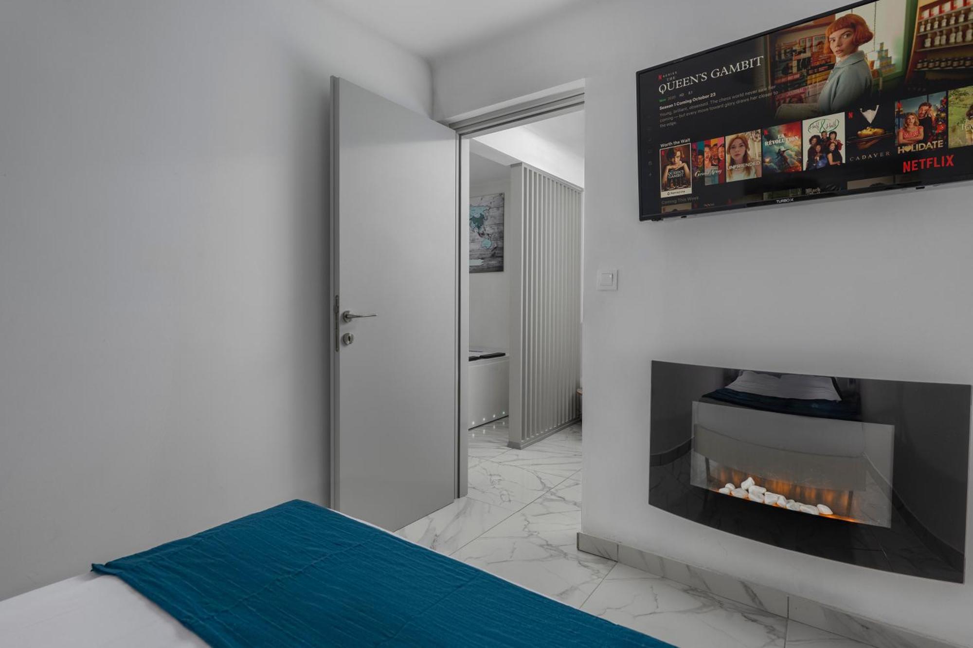 Premium Jacuzzi At The Center, By Aqua Platinum Appartement