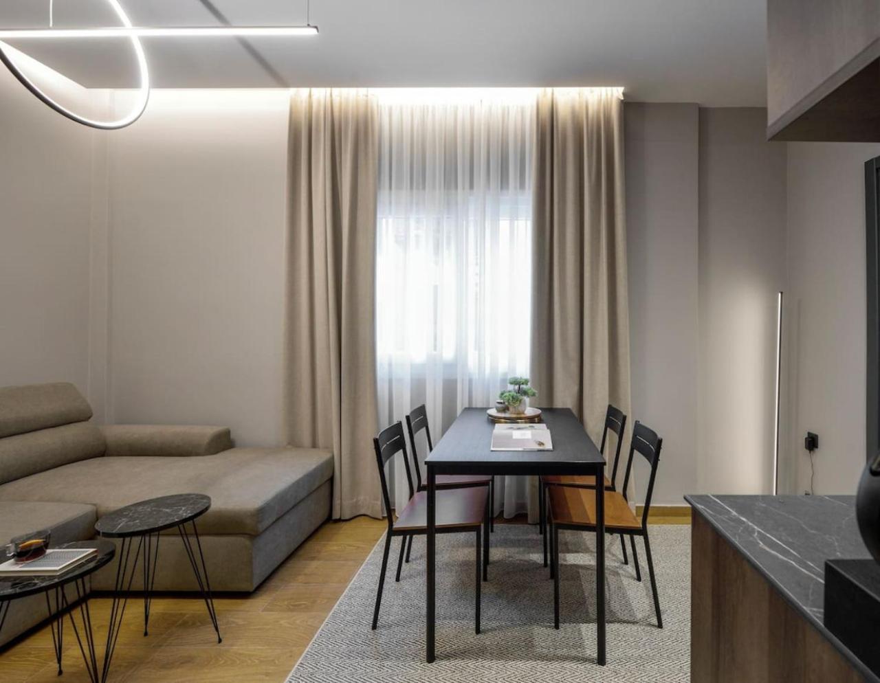 Apartment Aristotelian Virtues - Evlaveia Thessaloniki
