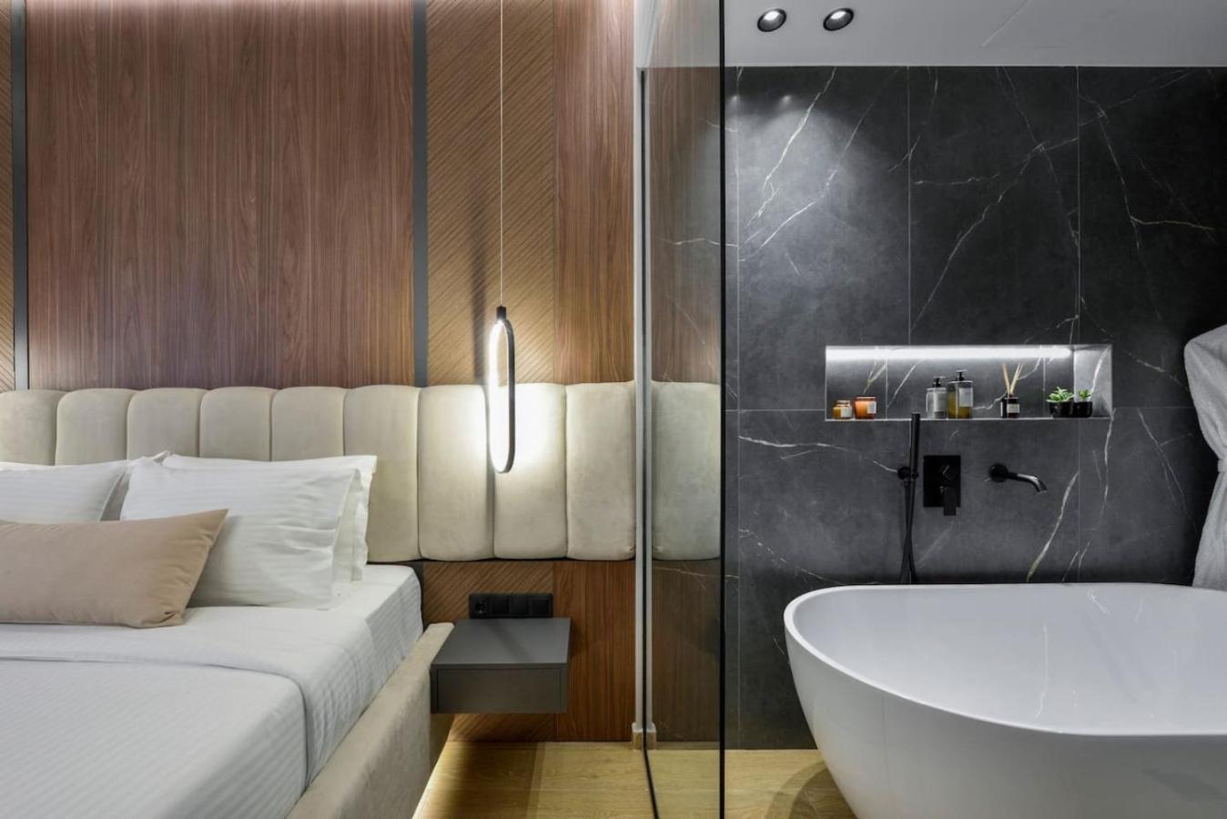 Apartment Aristotelian Virtues - Evlaveia *