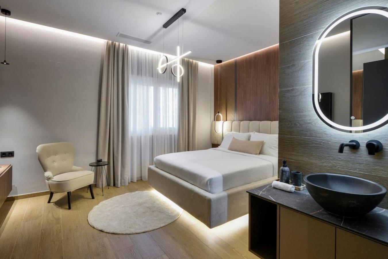Aristotelian Virtues - Evlaveia Apartment Thessaloniki
