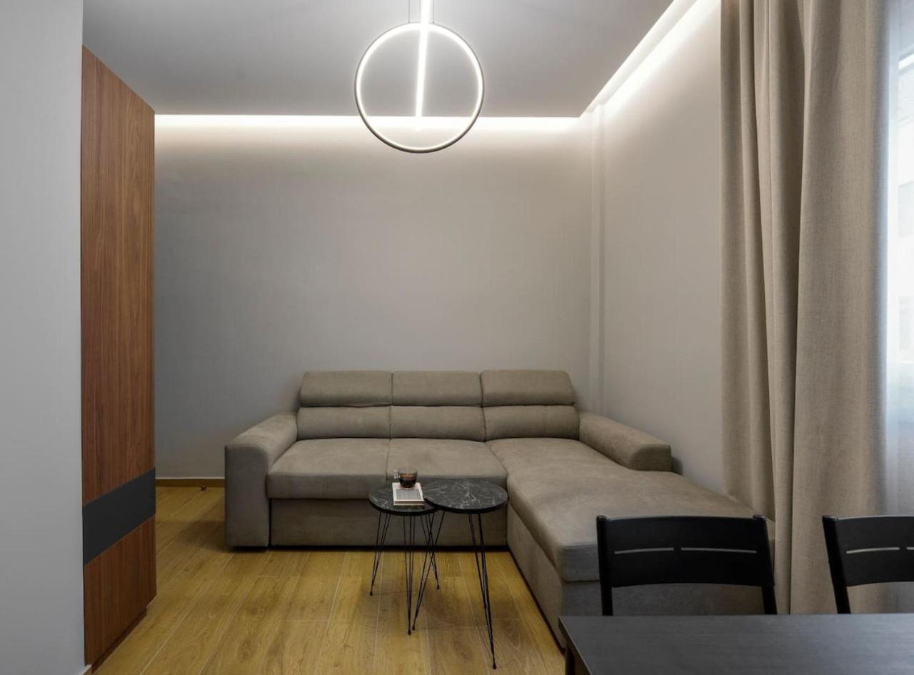 Apartment Aristotelian Virtues - Evlaveia *