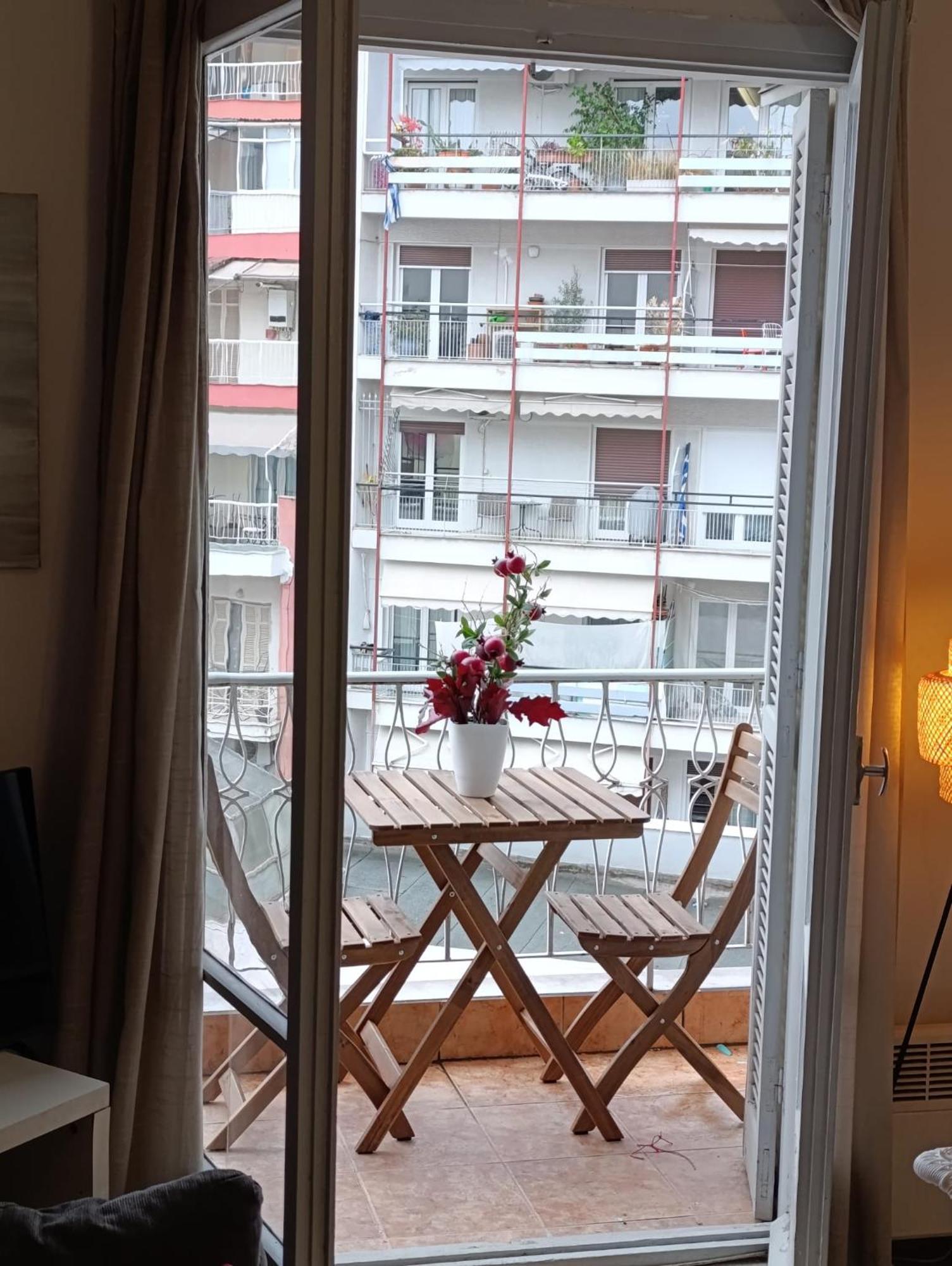 Apartment Cozy In The Very Heart Of Thessaloniki