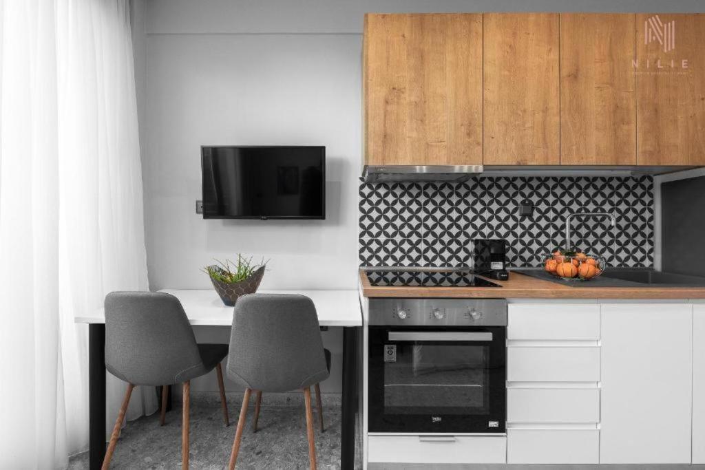Apartment Avenue & Apartments, Nilie Hospitality Mgmt