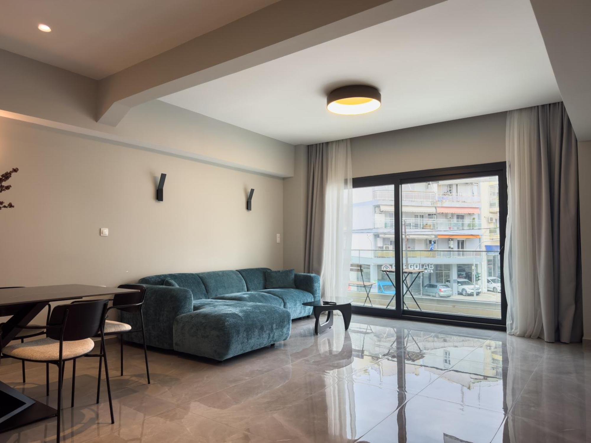 8 By Proliving Hospitality * Thessaloniki