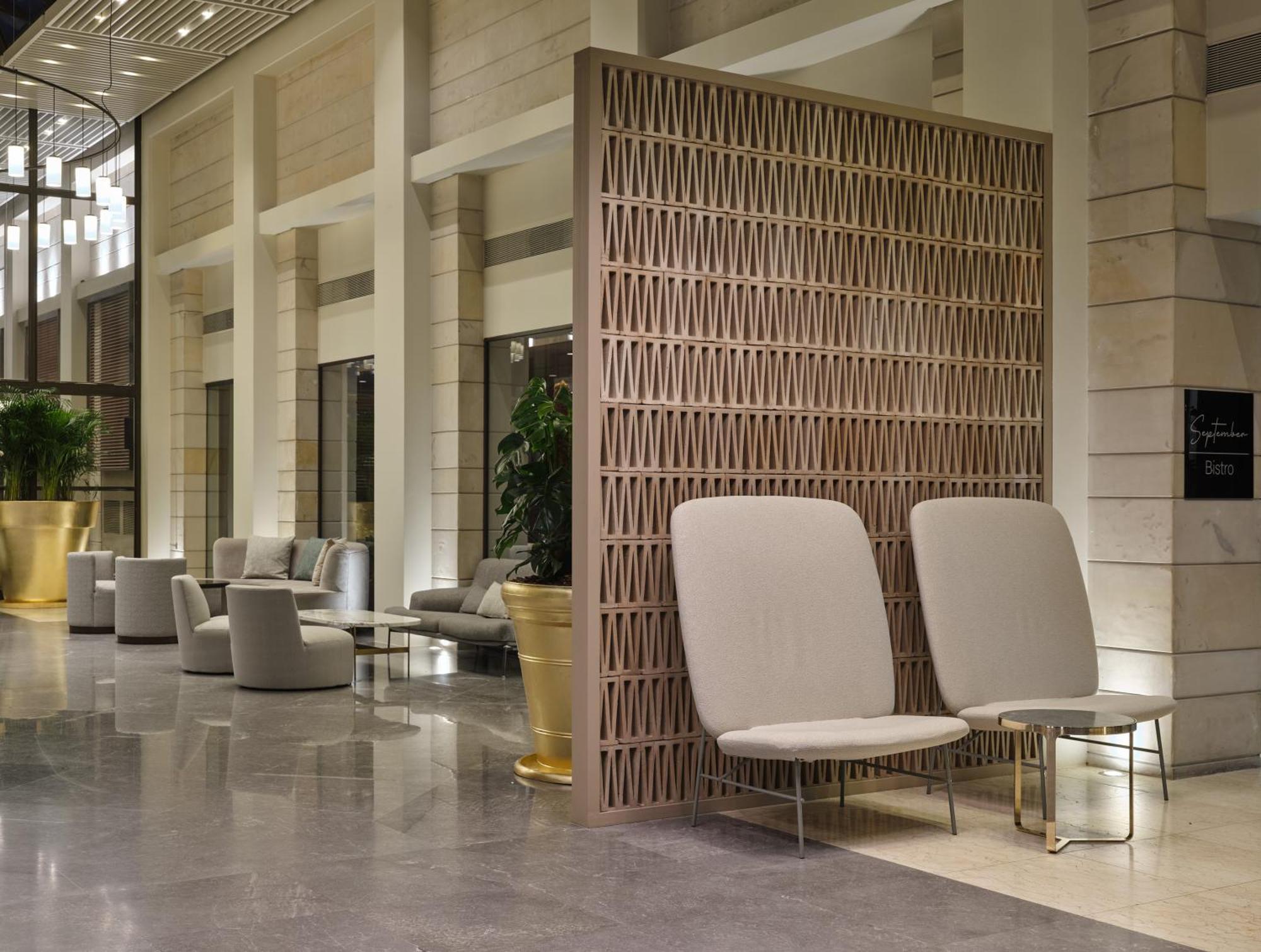 September Hotel 5*
