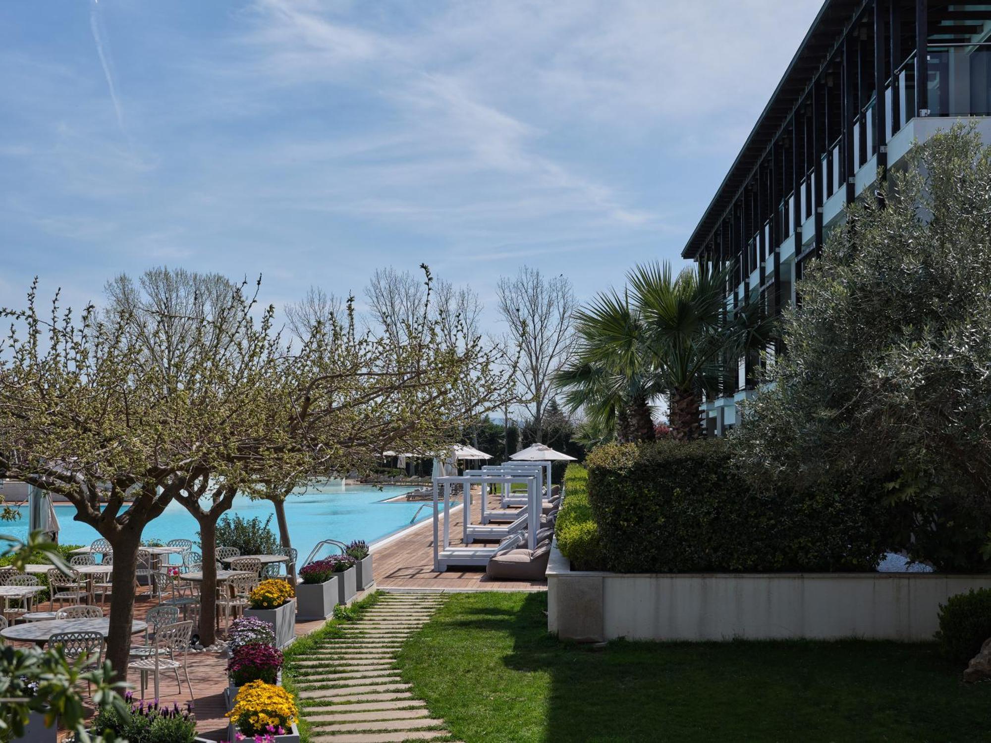 September Hotel 5*
