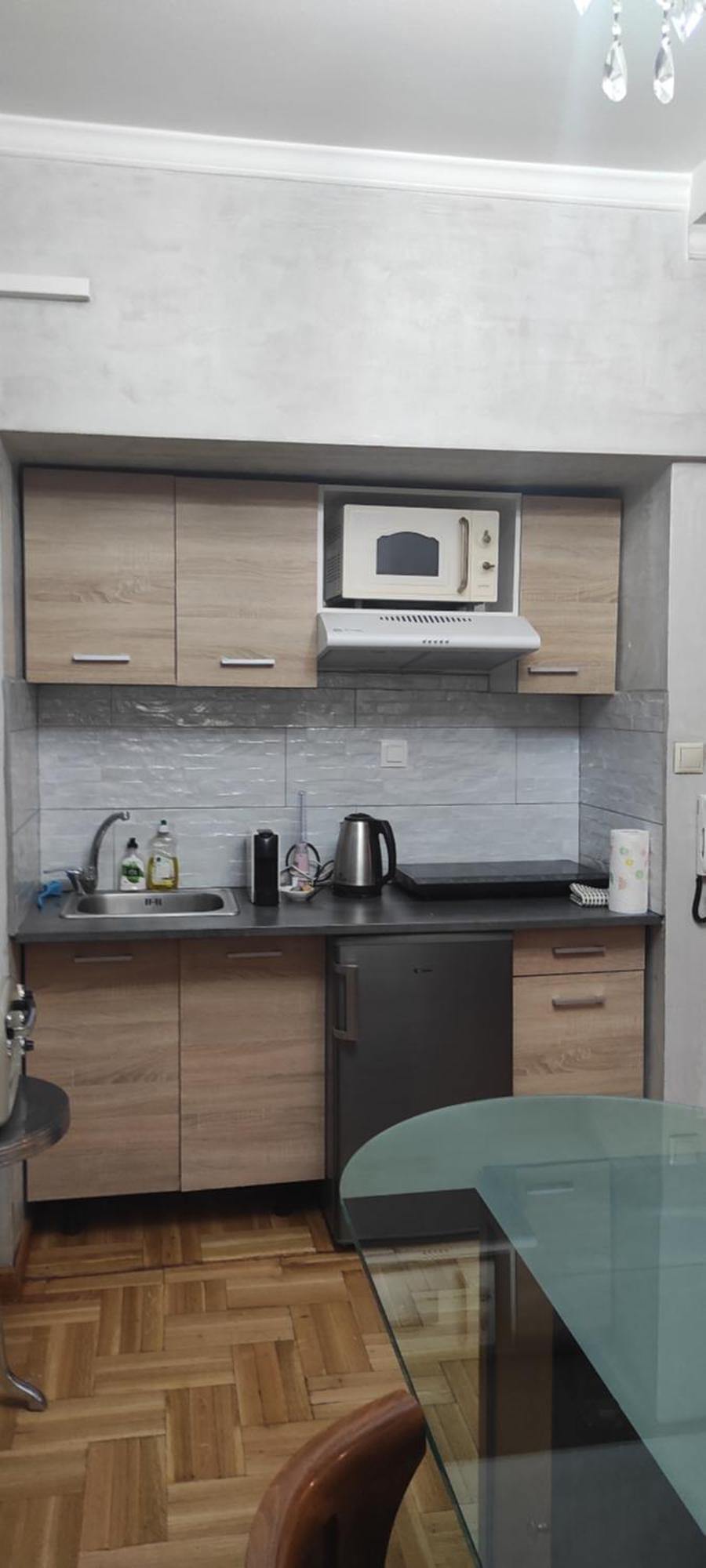 Elegant Luminous Downtown Apartment *