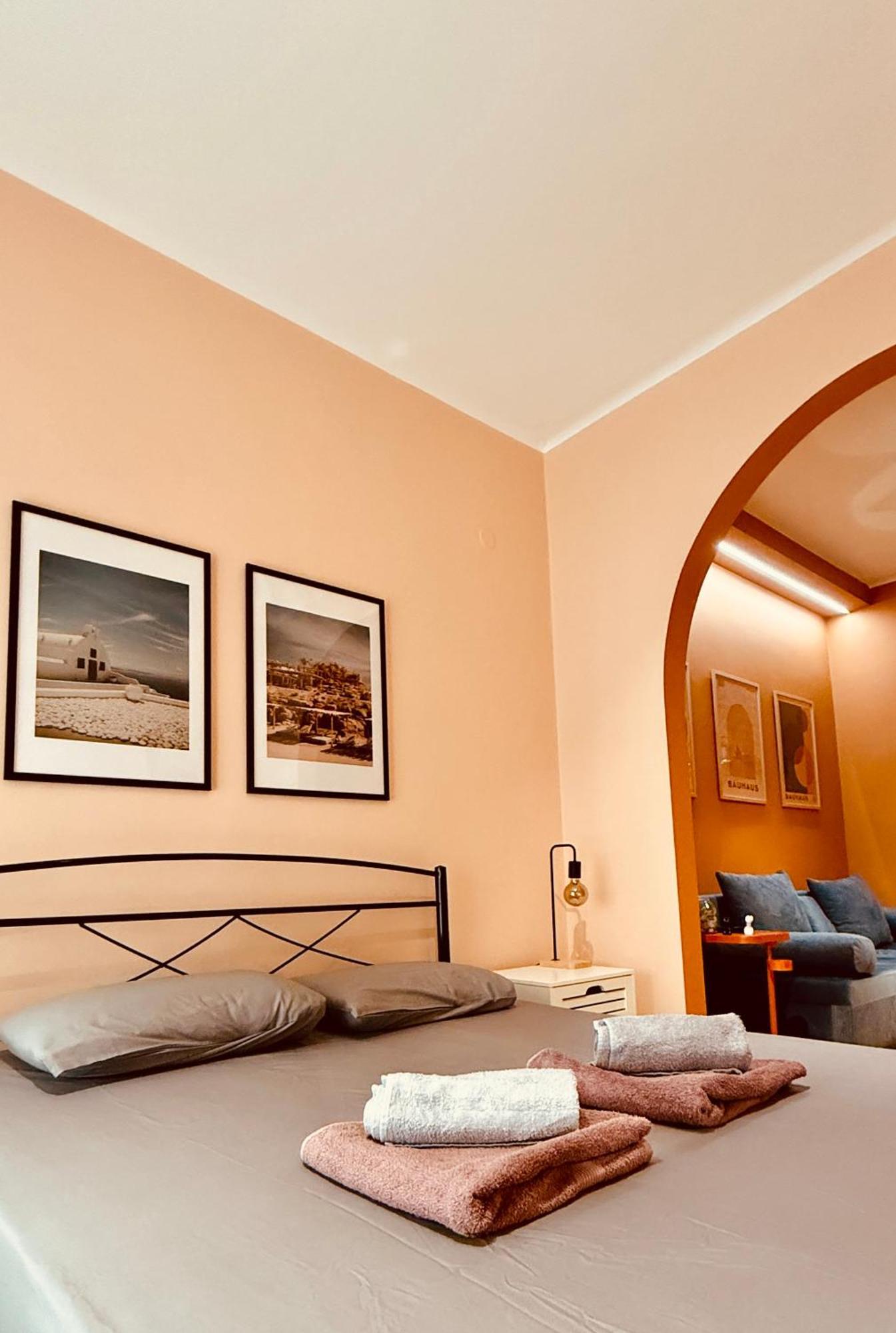 The Arch Apartment *