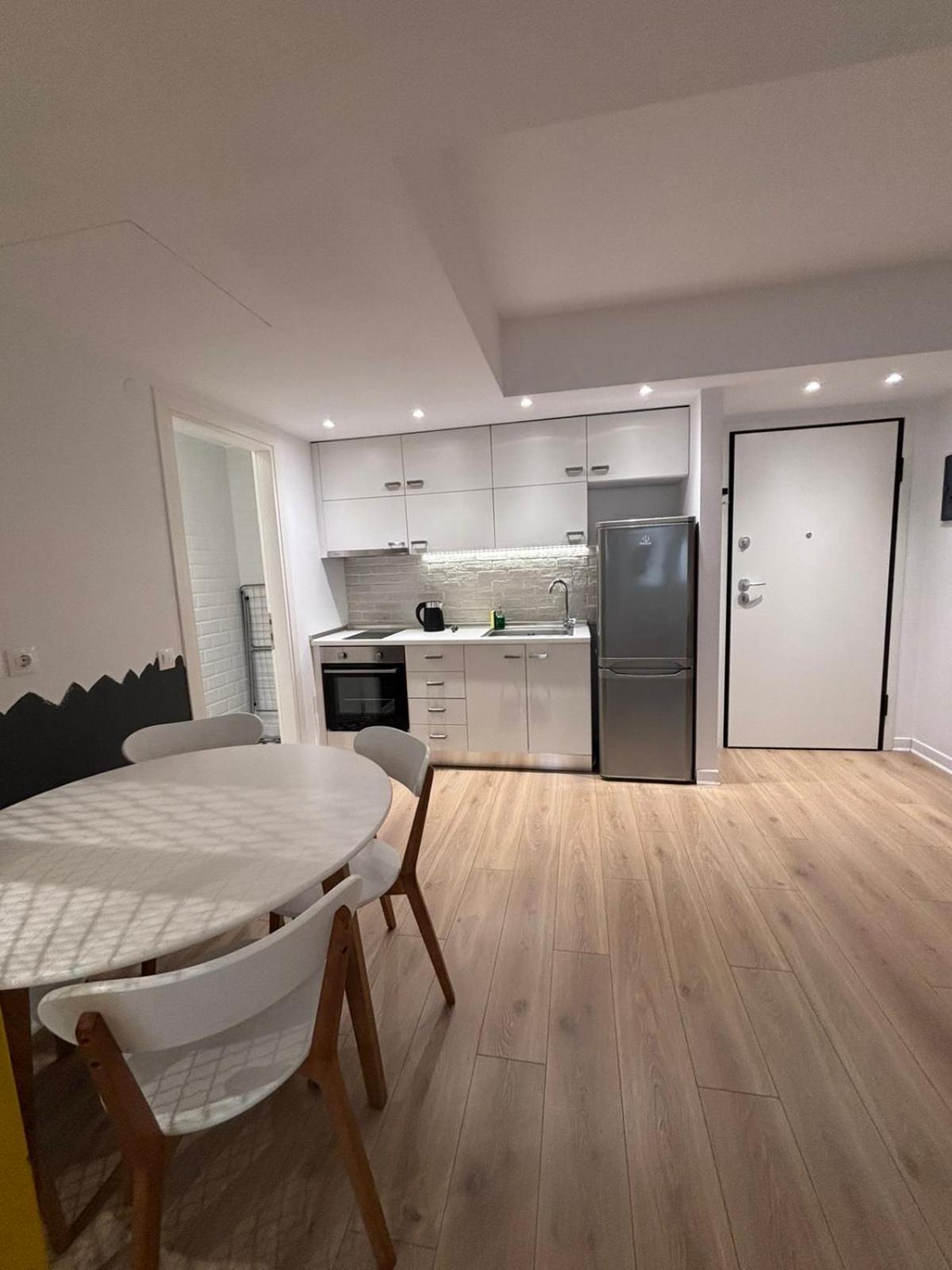 Nyma White Apartments, The Luxury *