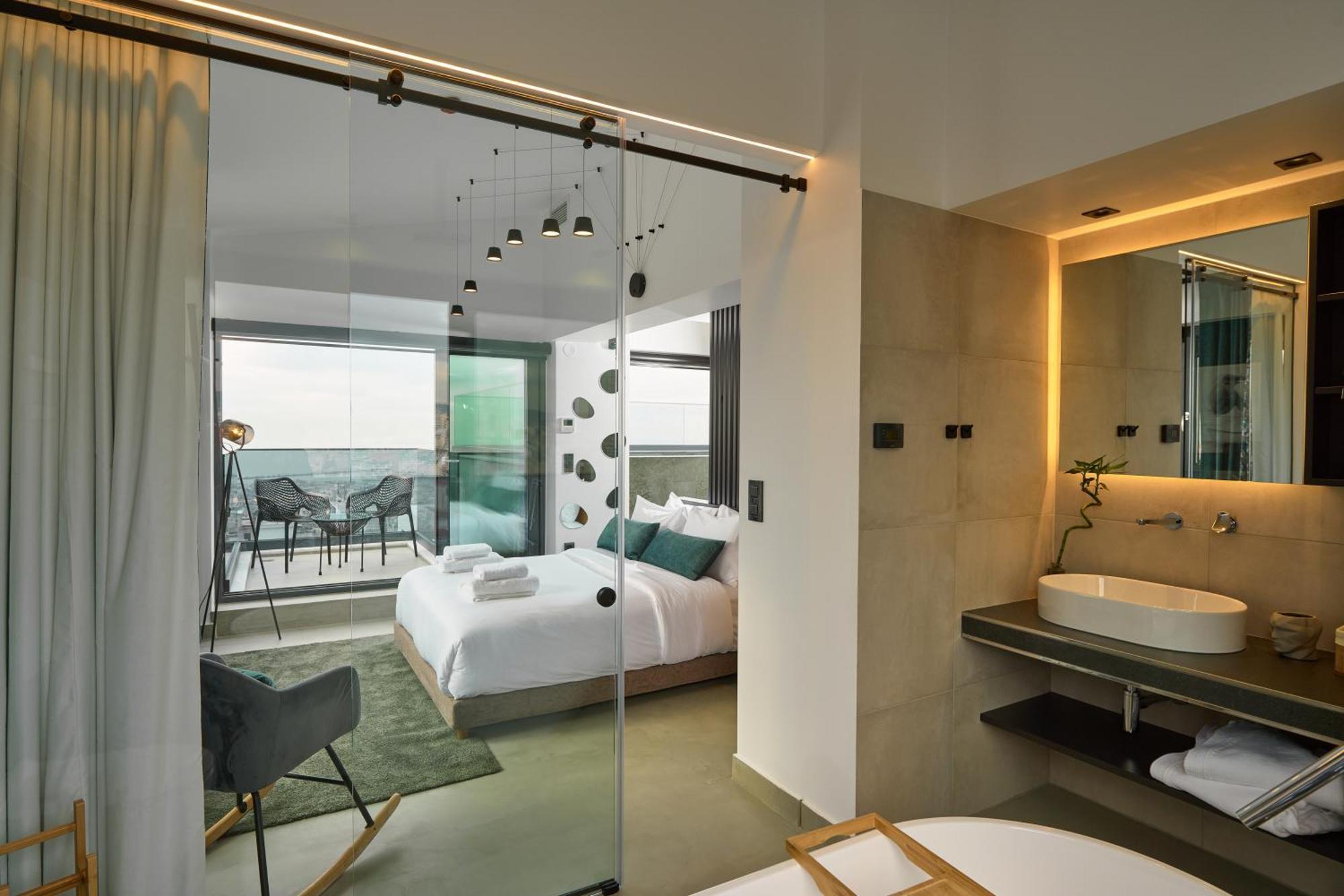 Sigma Aparthotel 4*