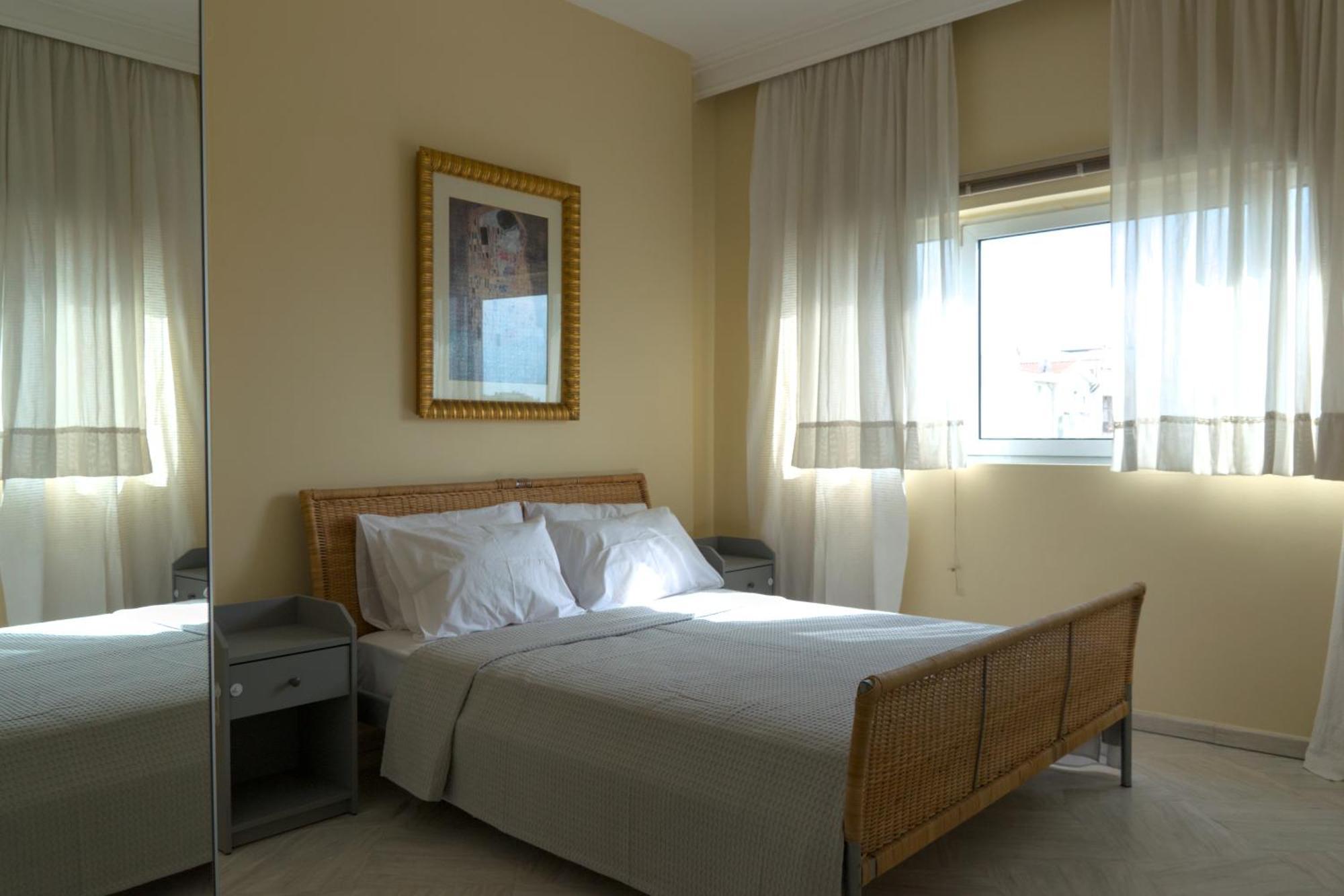 Apartment Bubbles & Art Experience Thessaloniki