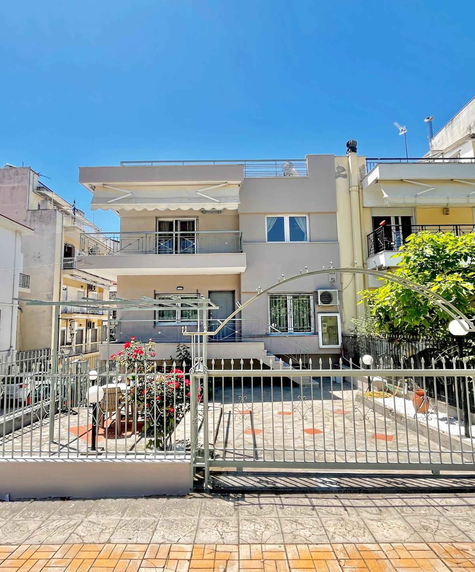 Thess House With Parking * Thessaloniki