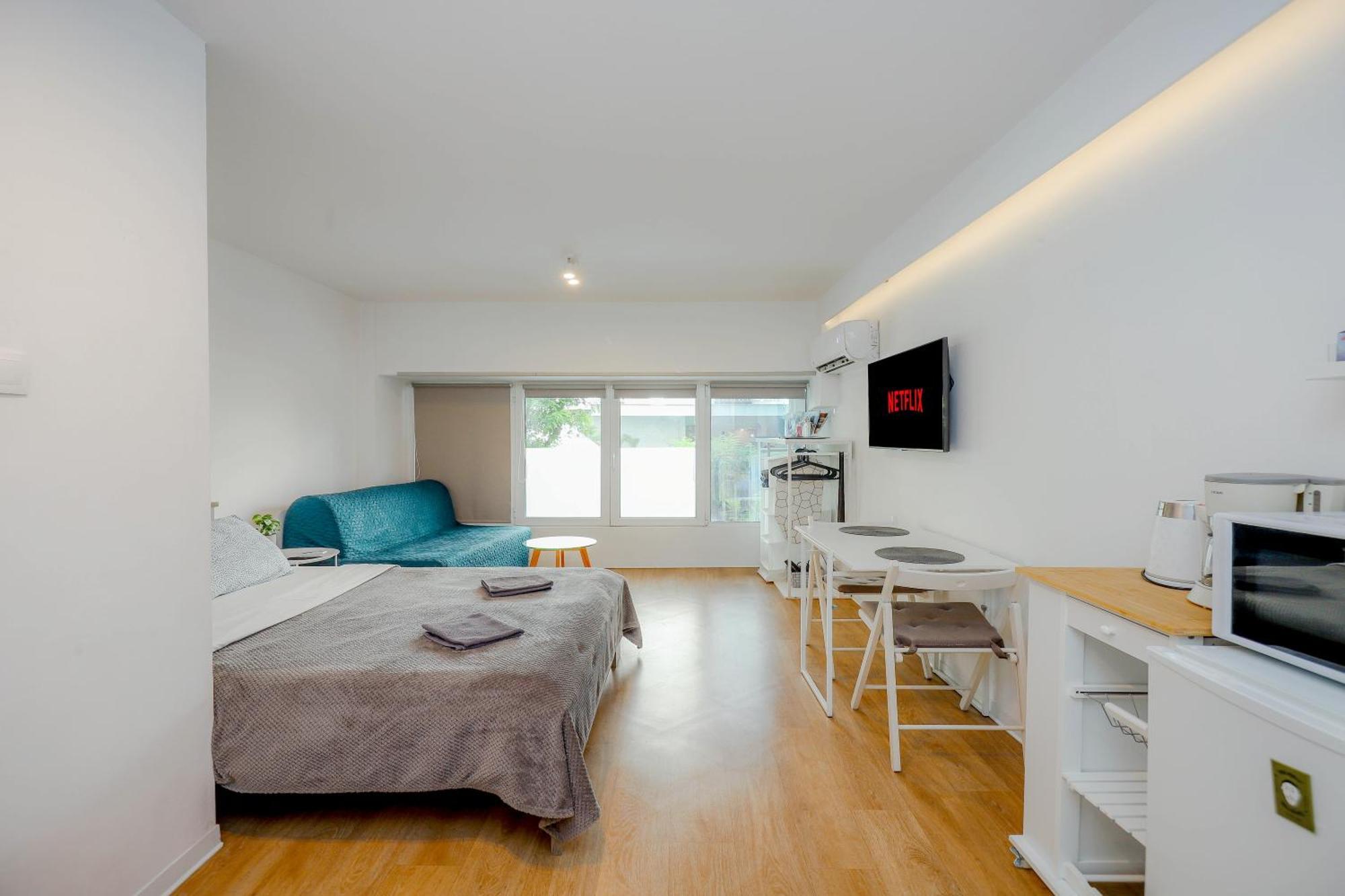Mini Agora