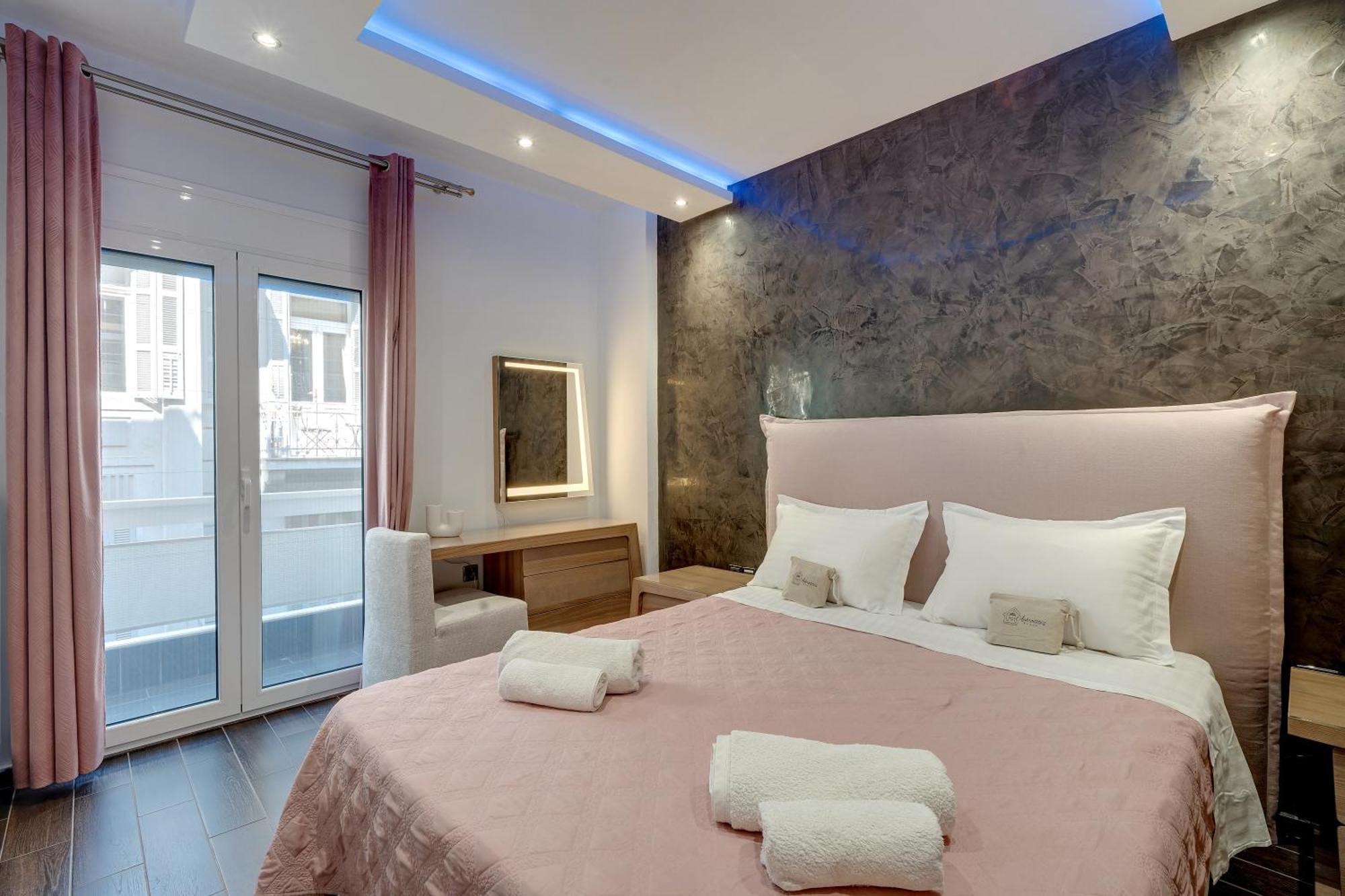 Aphrodites House Upon White Tower Apartment *