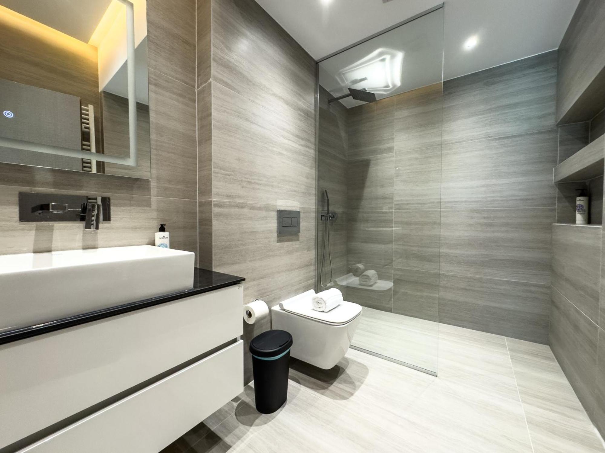 8 By Proliving Hospitality Thessaloniki