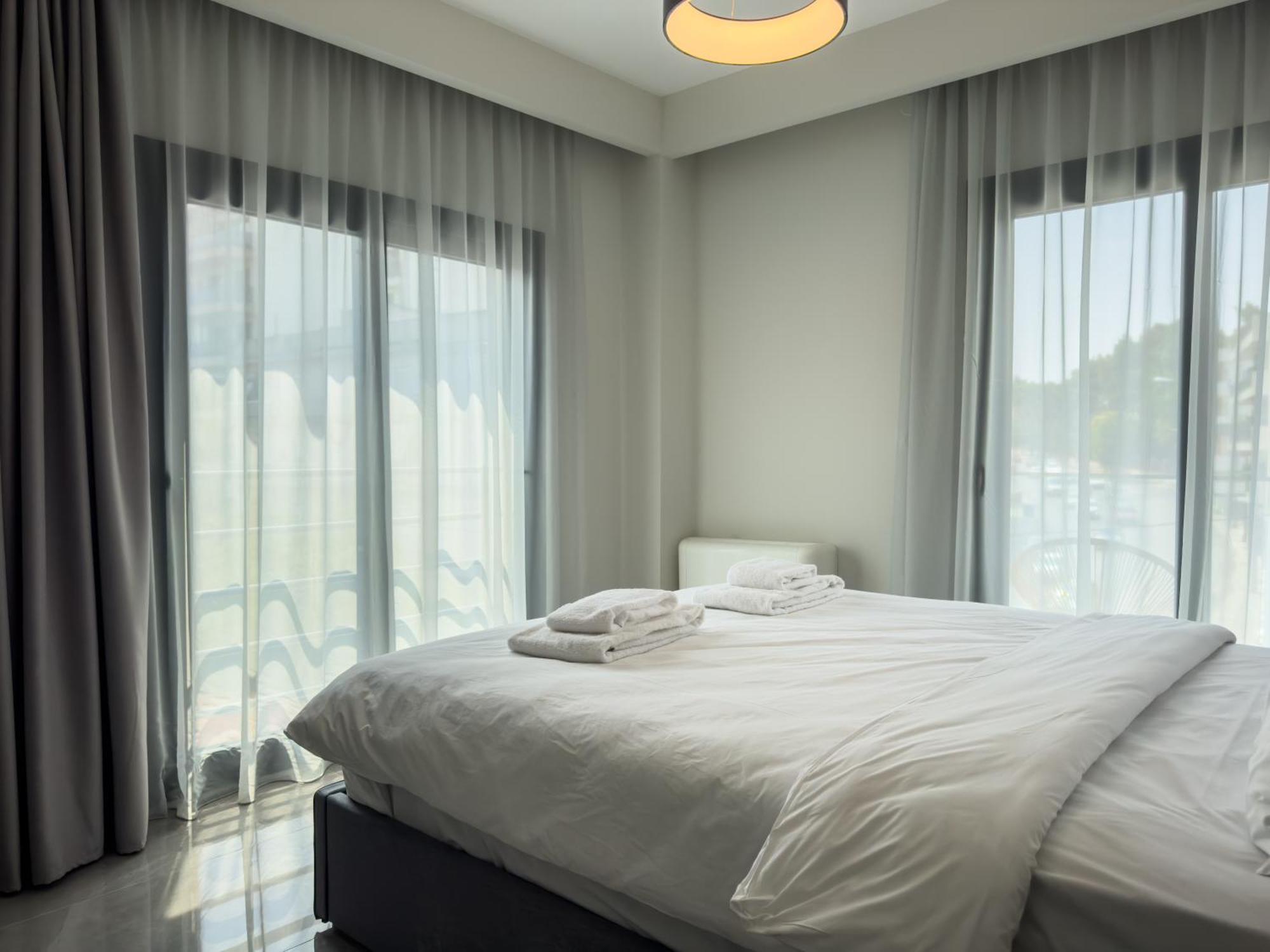 8 By Proliving Hospitality Apartment