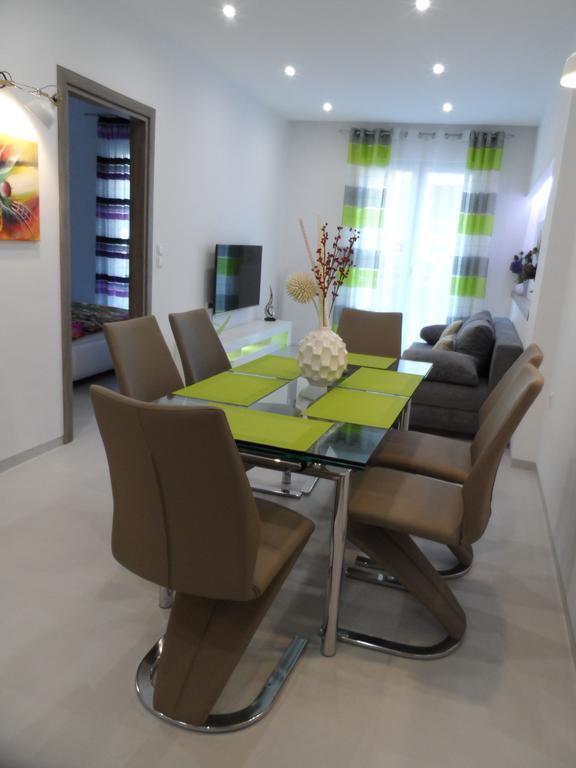 Laura Deluxe Apartamento Tessalónica