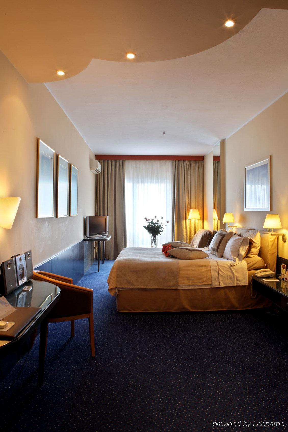 Egnatia Hotel 3*