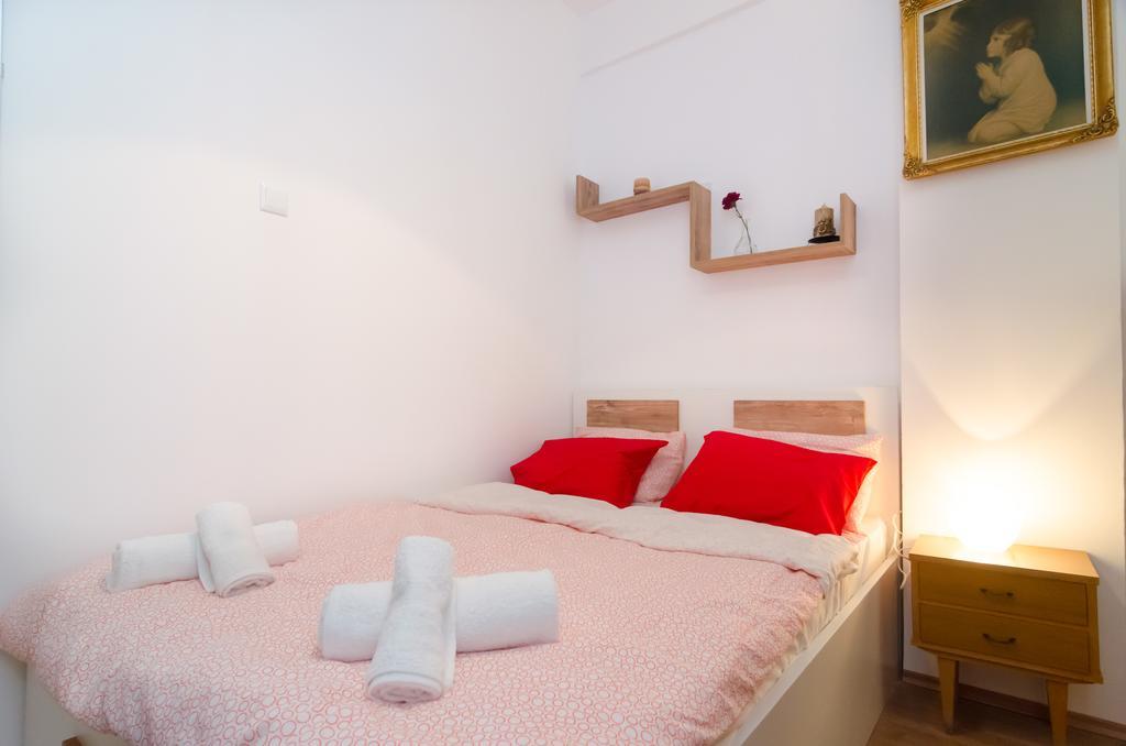 Aristotelous Street Small Apartment