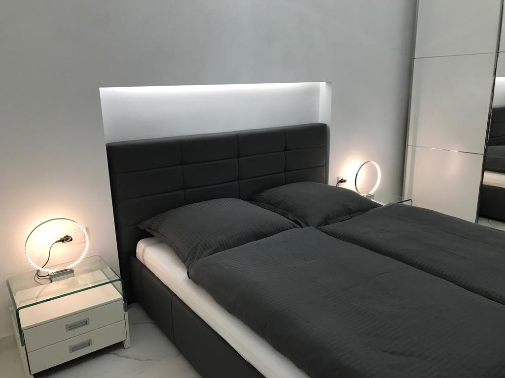 Laura Egnatia Apartamento