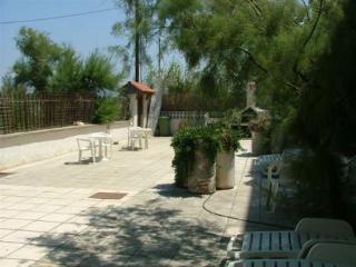 Tzitzifies Hotel *